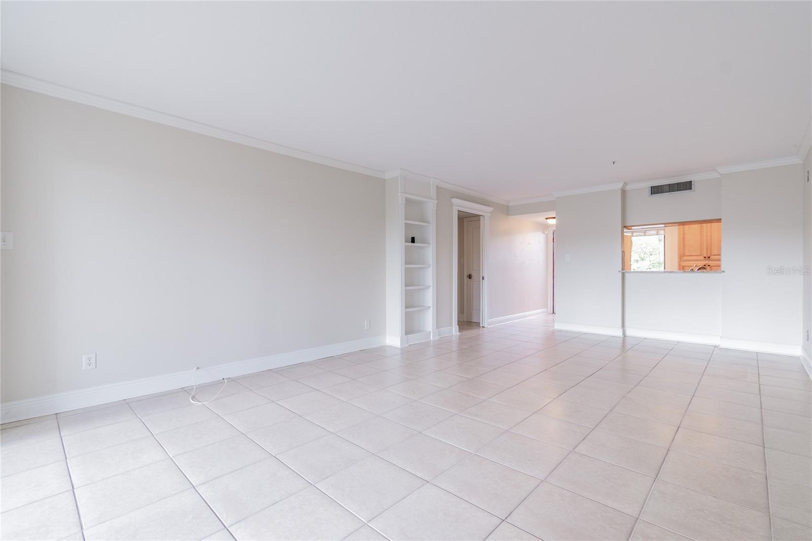 13618 GREENFIELD #305, TAMPA, FL, 33618