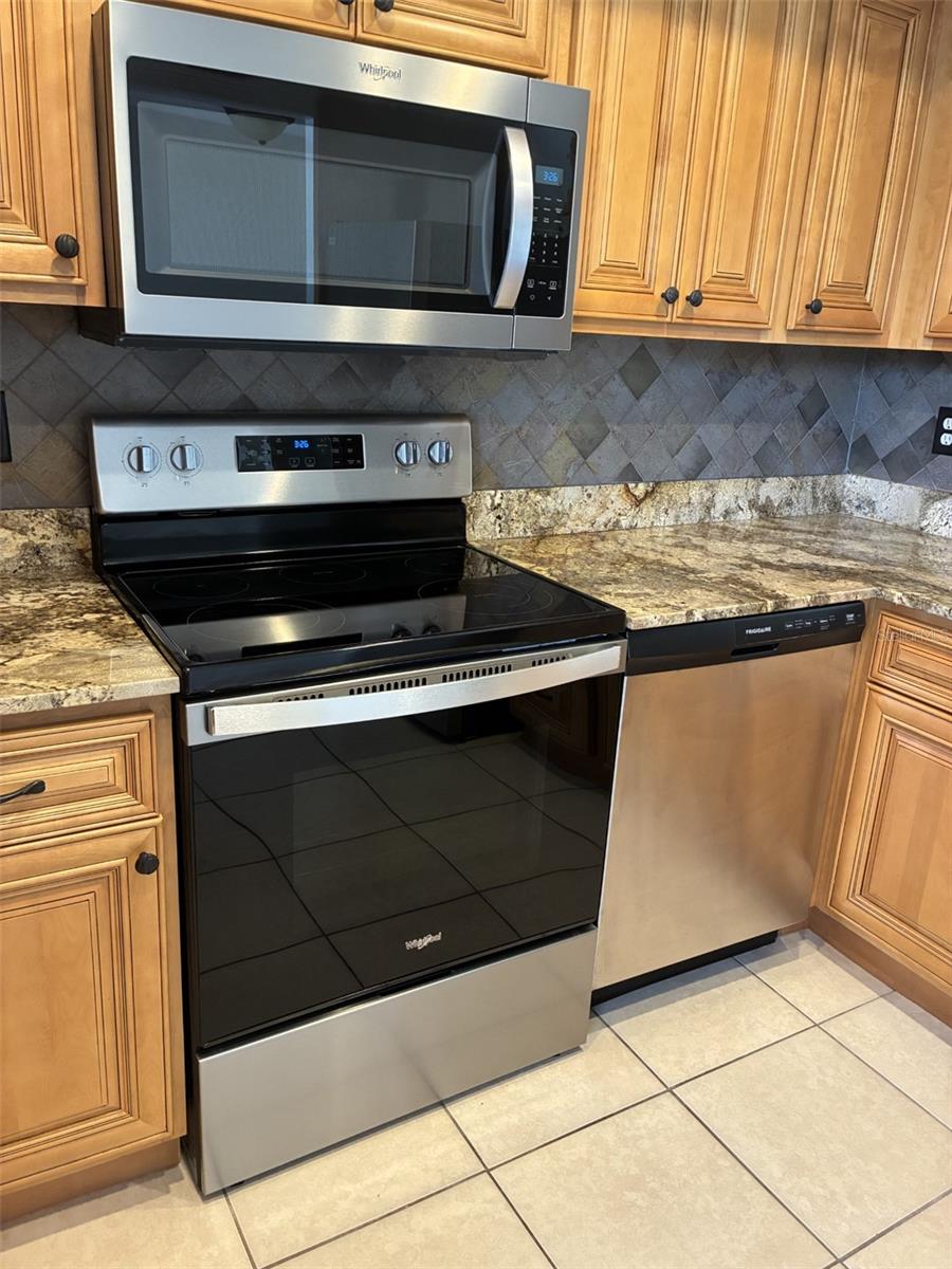 13618 GREENFIELD #305, TAMPA, FL, 33618