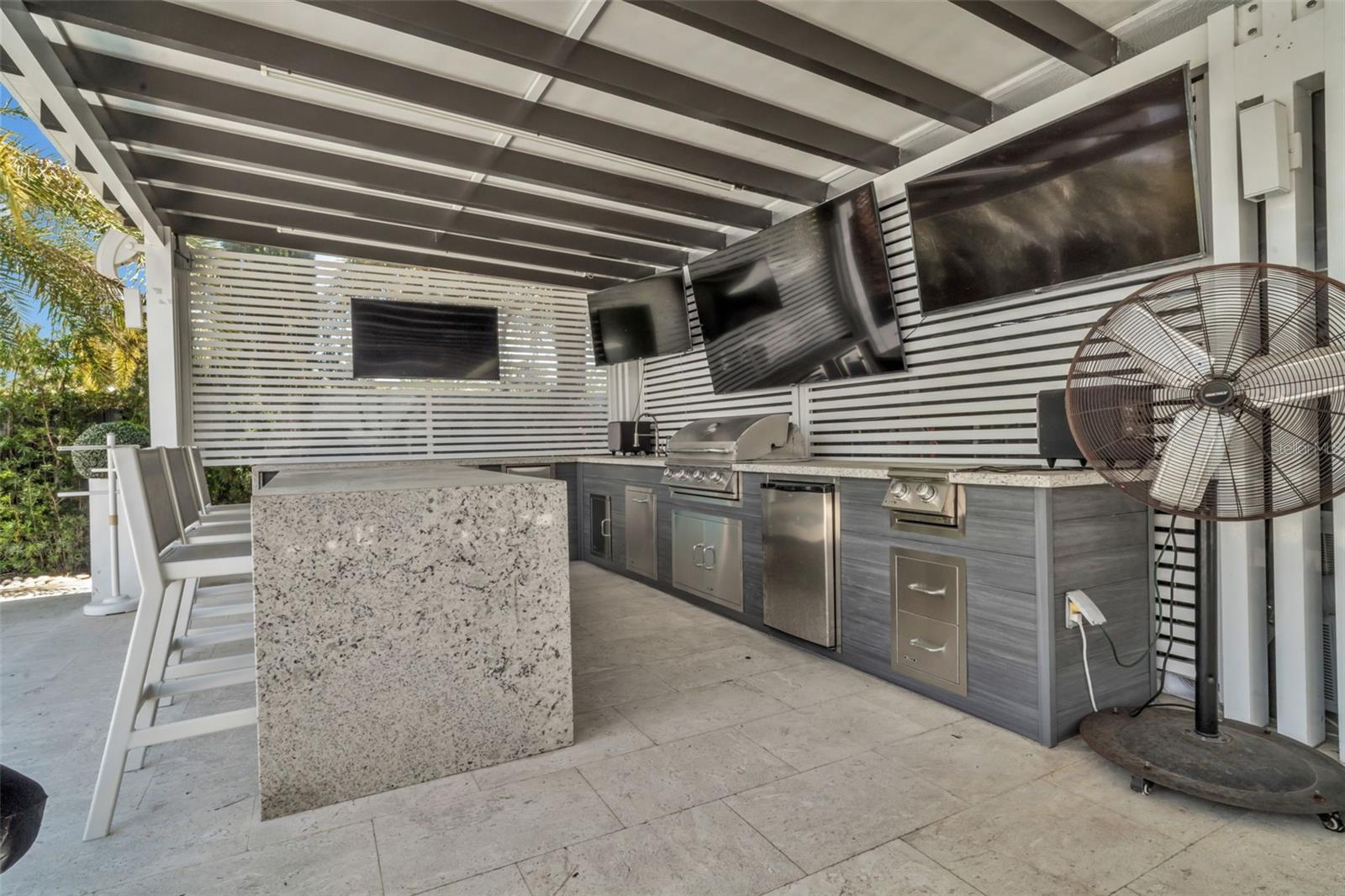 21301 SW 132ND CT, MIAMI, FL, 33177