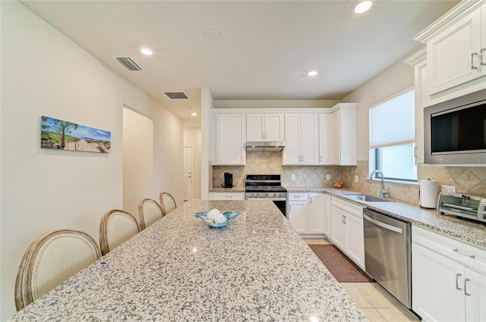 7013 HANOVER CT, LAKEWOOD RANCH, FL, 34202