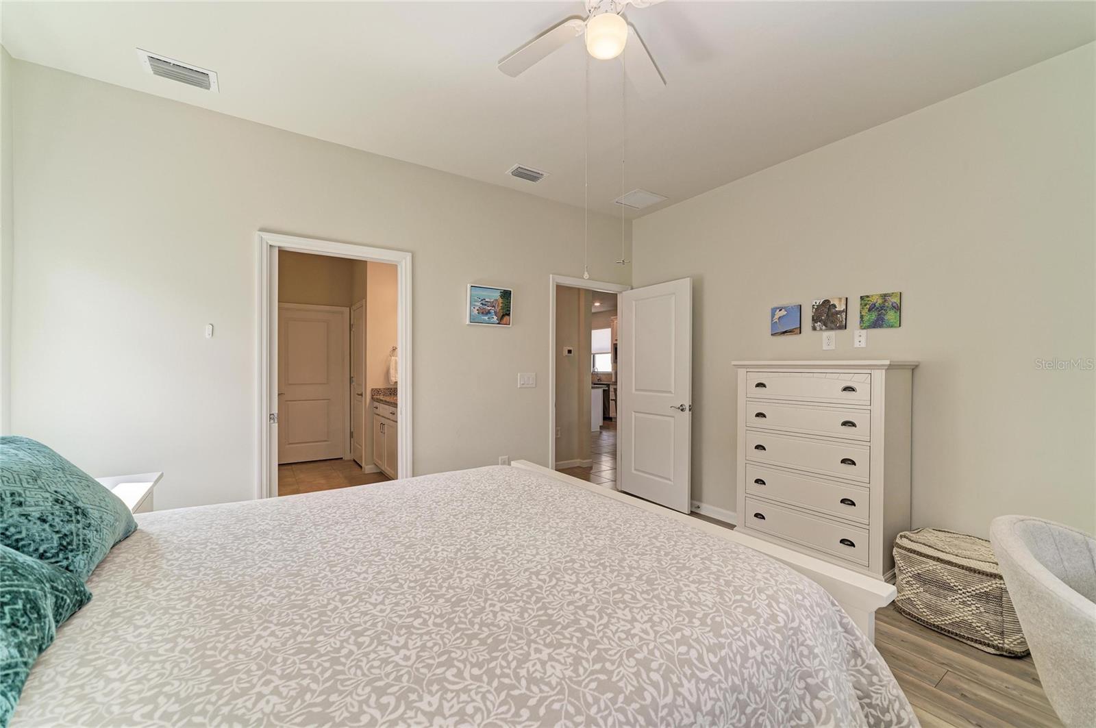 7013 HANOVER CT, LAKEWOOD RANCH, FL, 34202
