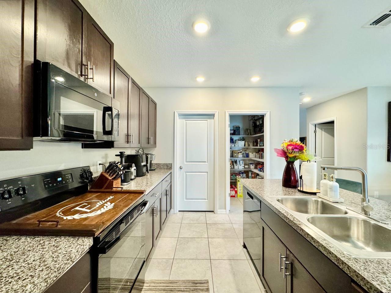 7309 CANTERBURY BELLS CT, TAMPA, FL, 33619