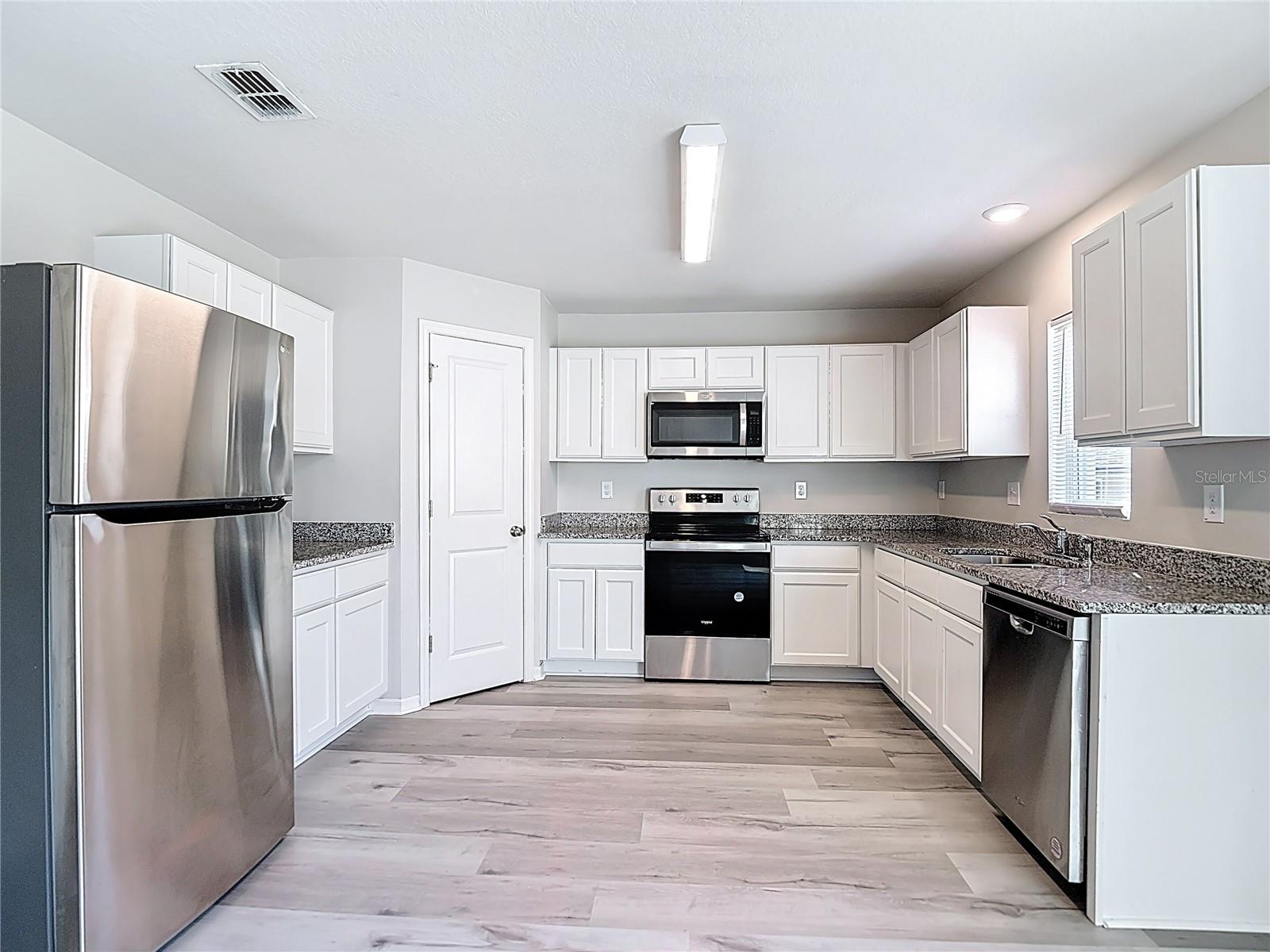 11374 MARCELLA AVE, WEEKI WACHEE, FL, 34614