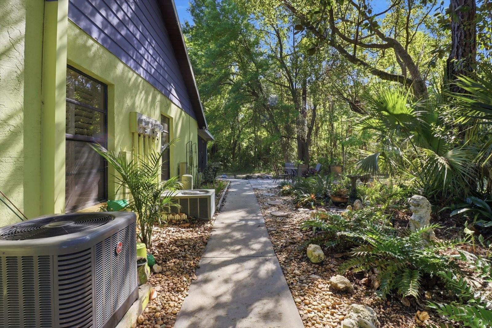 8326 W EARL LOOP, HOMOSASSA, FL, 34446