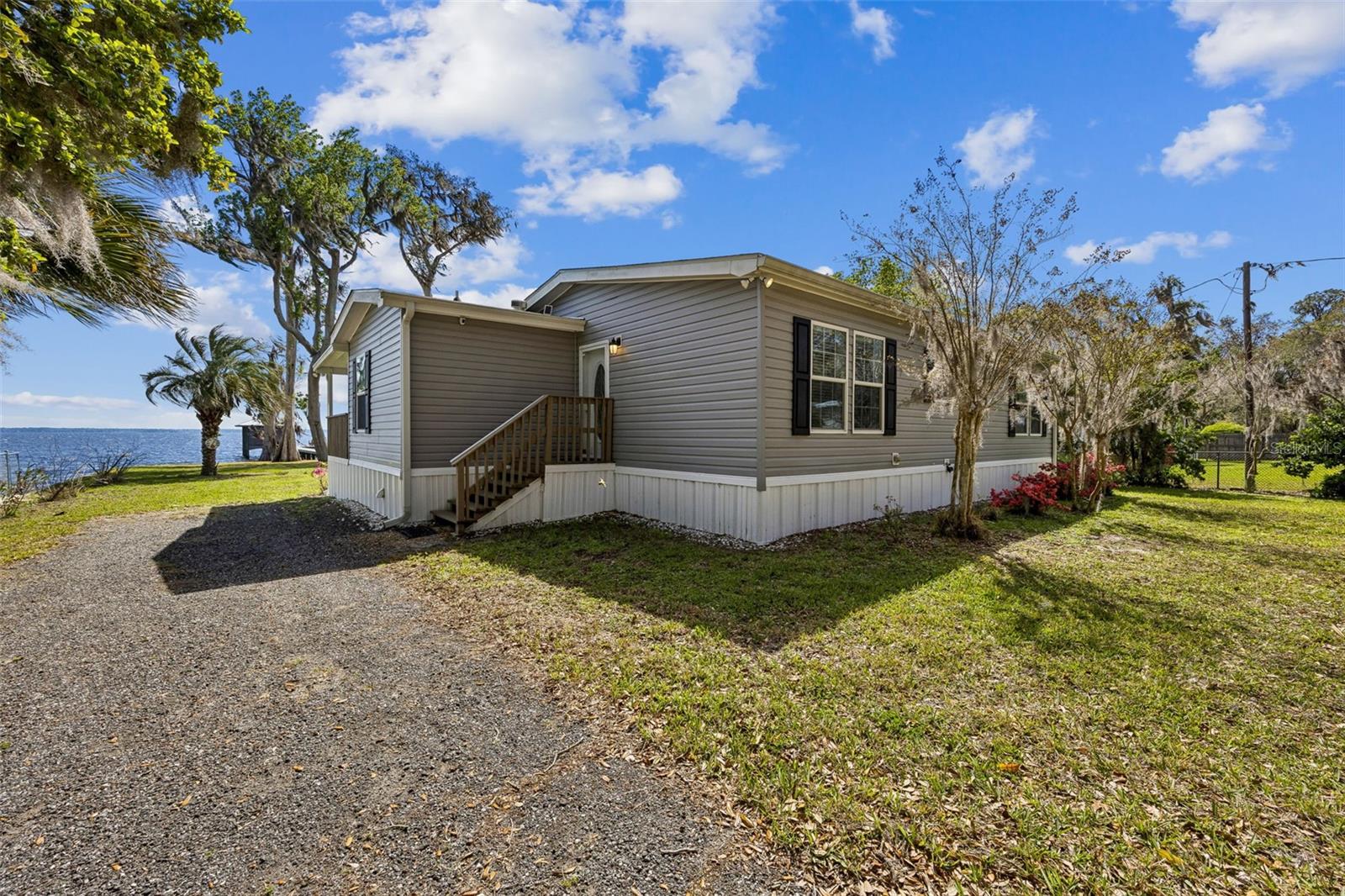 108 SANDRA LN, CRESCENT CITY, FL, 32112