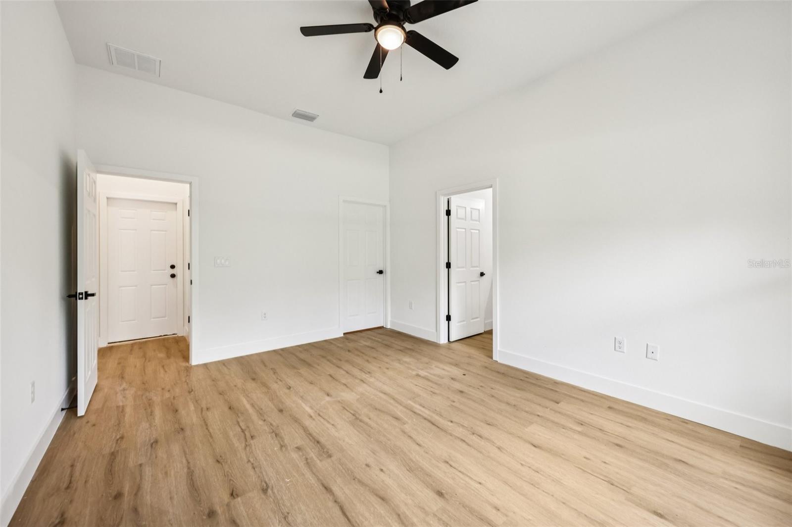 80 MALAUKA PASS CRSE, OCKLAWAHA, FL, 32179
