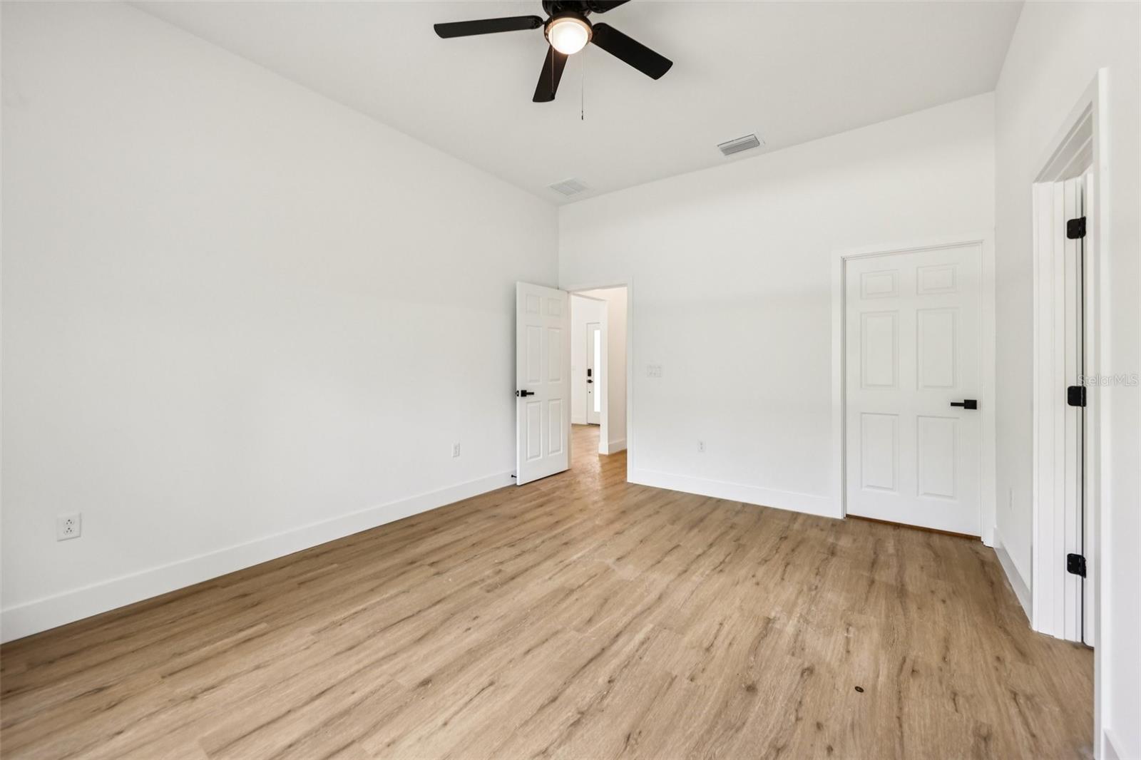 80 MALAUKA PASS CRSE, OCKLAWAHA, FL, 32179