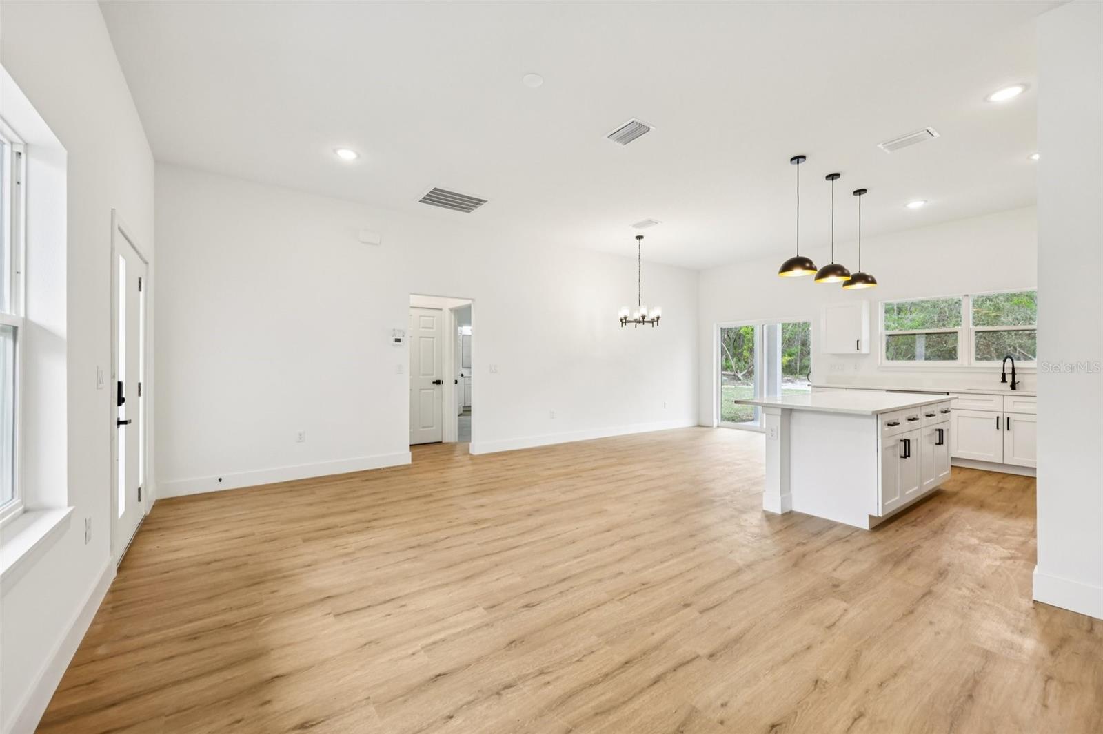 80 MALAUKA PASS CRSE, OCKLAWAHA, FL, 32179