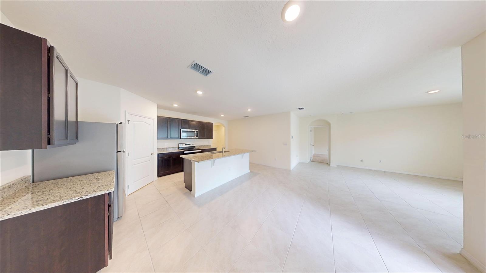 2116 SILVER BROOK WAY, DAVENPORT, FL, 33837