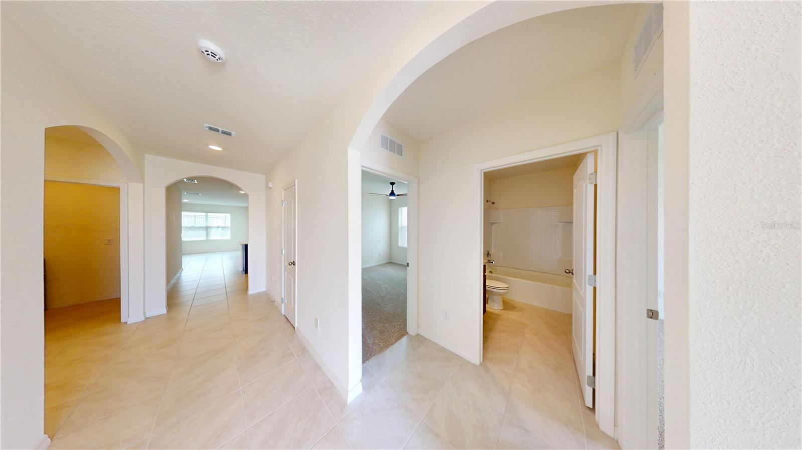 2116 SILVER BROOK WAY, DAVENPORT, FL, 33837
