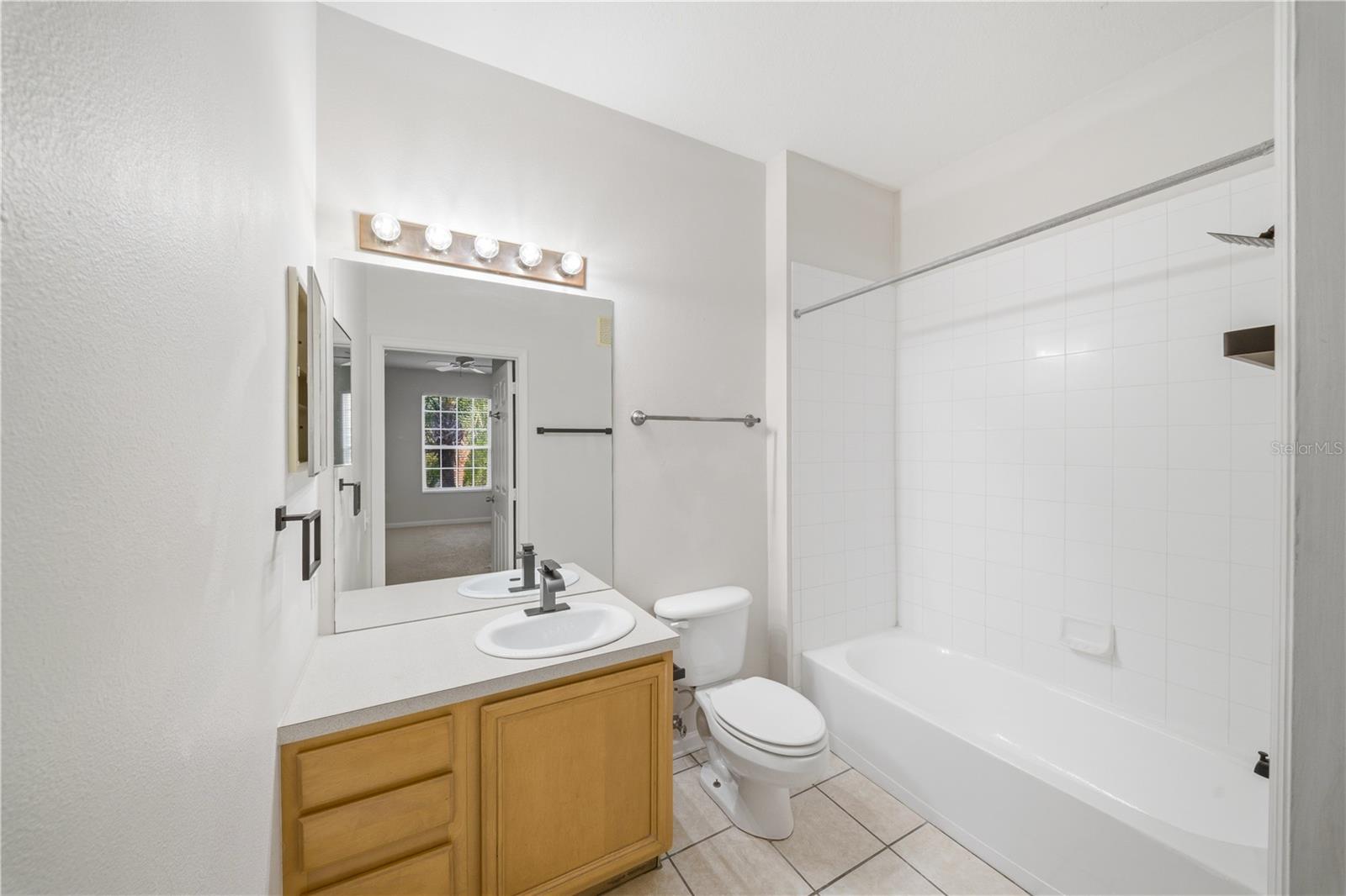 3190 DANTE DR #305, ORLANDO, FL, 32835
