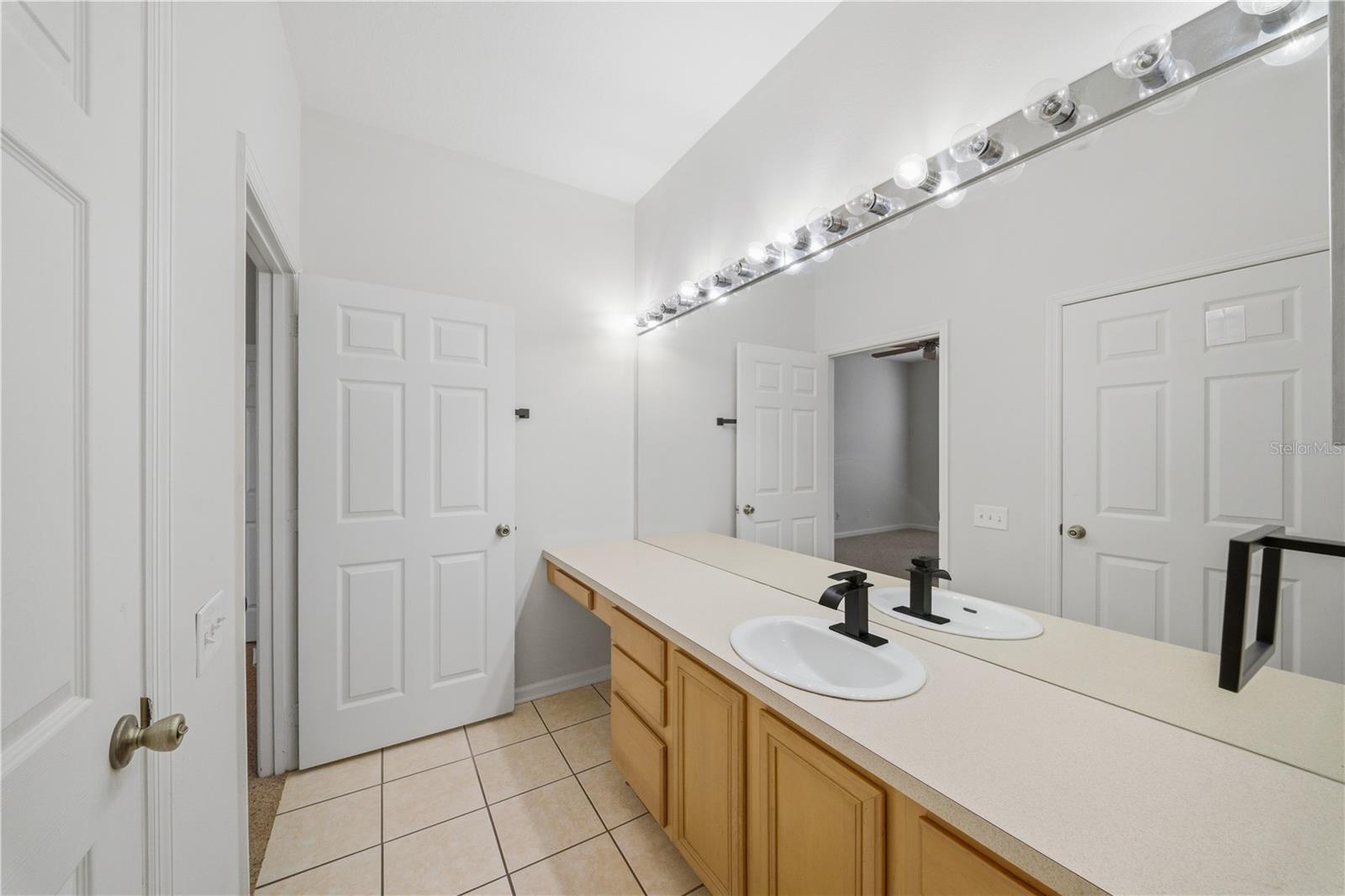 3190 DANTE DR #305, ORLANDO, FL, 32835