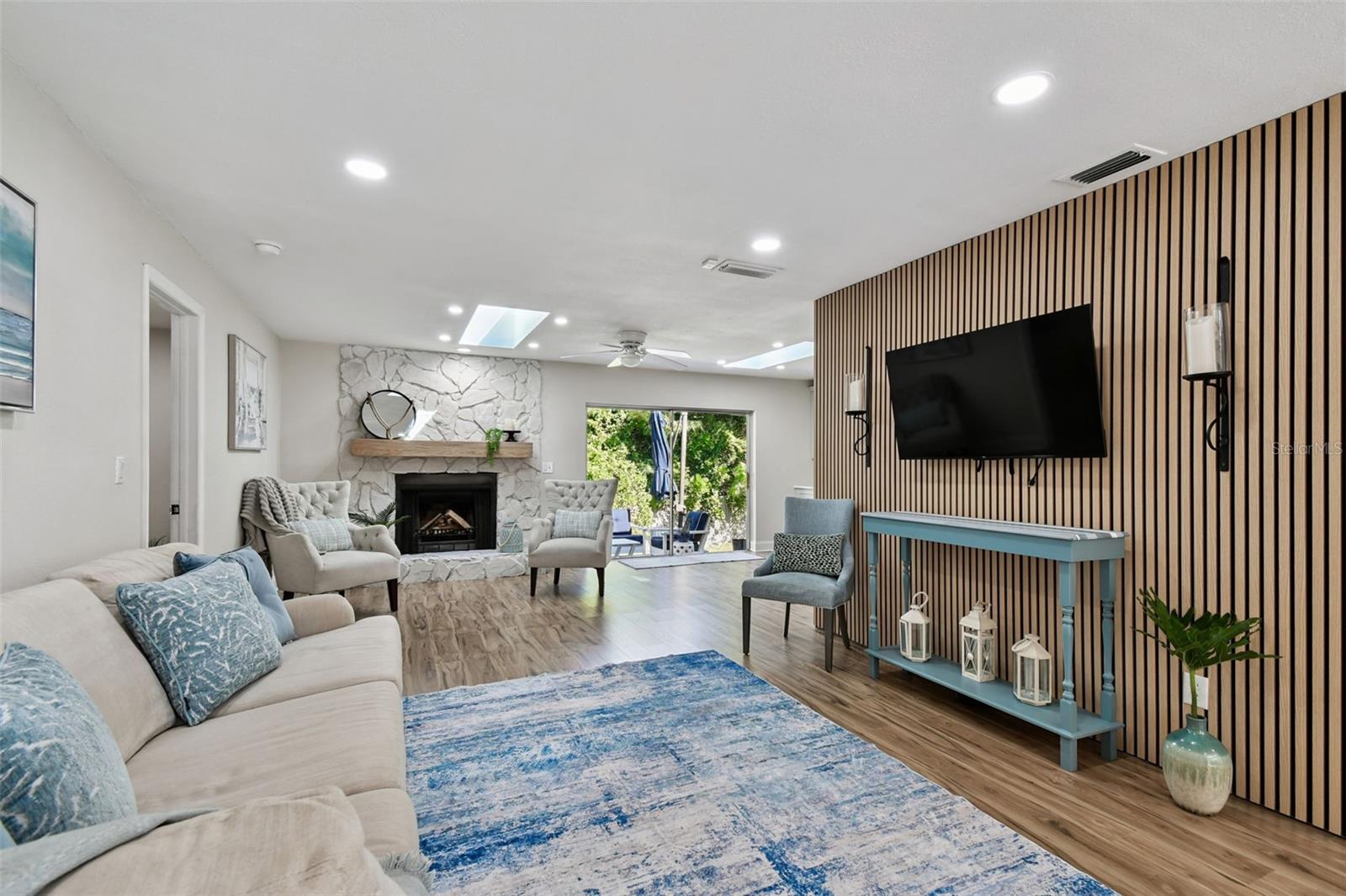 34 HARBOR OAKS CIR, SAFETY HARBOR, FL, 34695