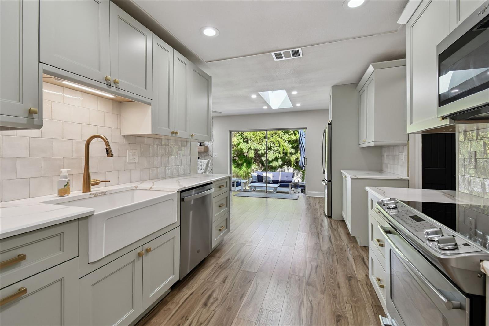 34 HARBOR OAKS CIR, SAFETY HARBOR, FL, 34695