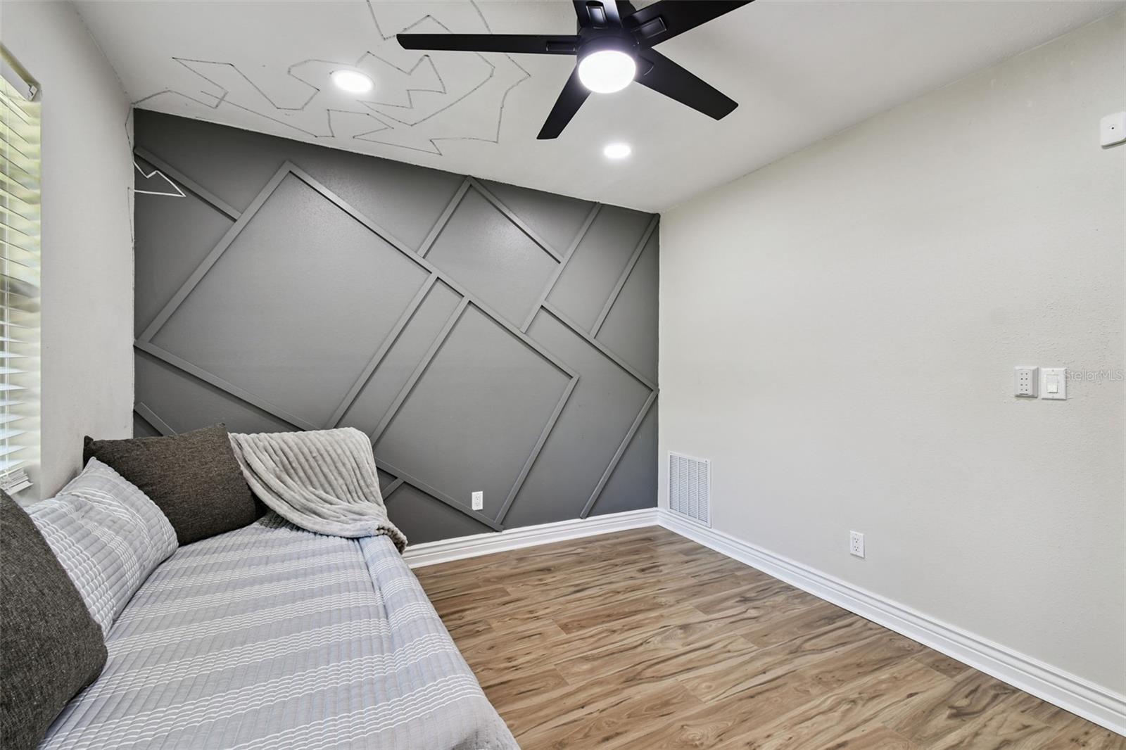 34 HARBOR OAKS CIR, SAFETY HARBOR, FL, 34695