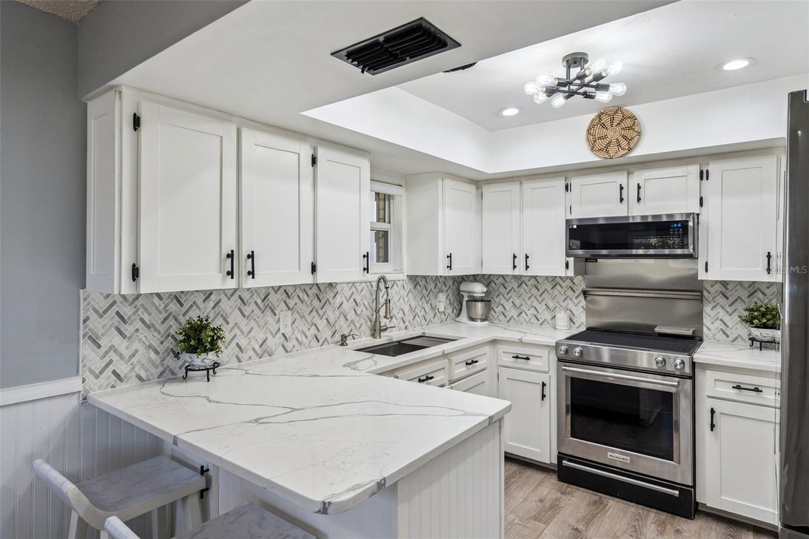 525 7TH ST NE, WINTER HAVEN, FL, 33881