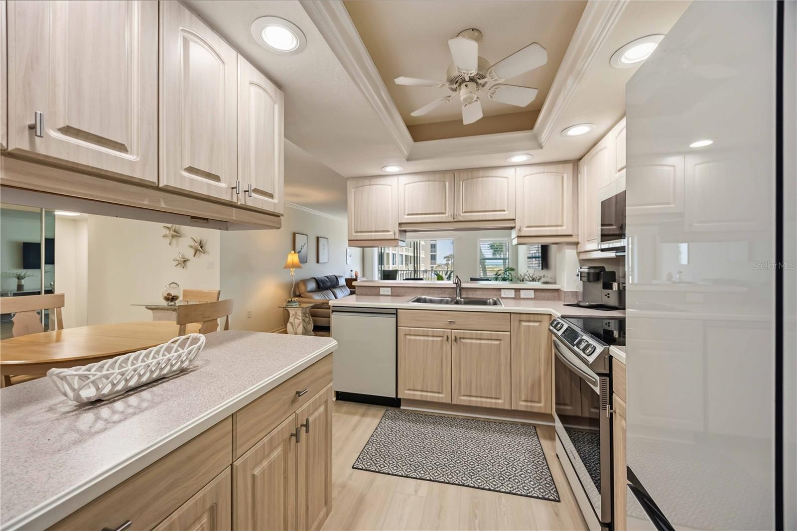 1150 TARPON CENTER DR #208, VENICE, FL, 34285