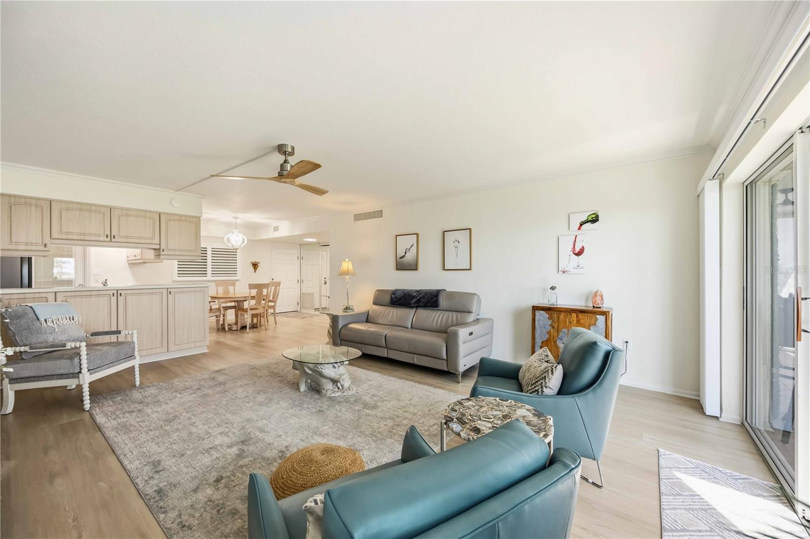 1150 TARPON CENTER DR #208, VENICE, FL, 34285
