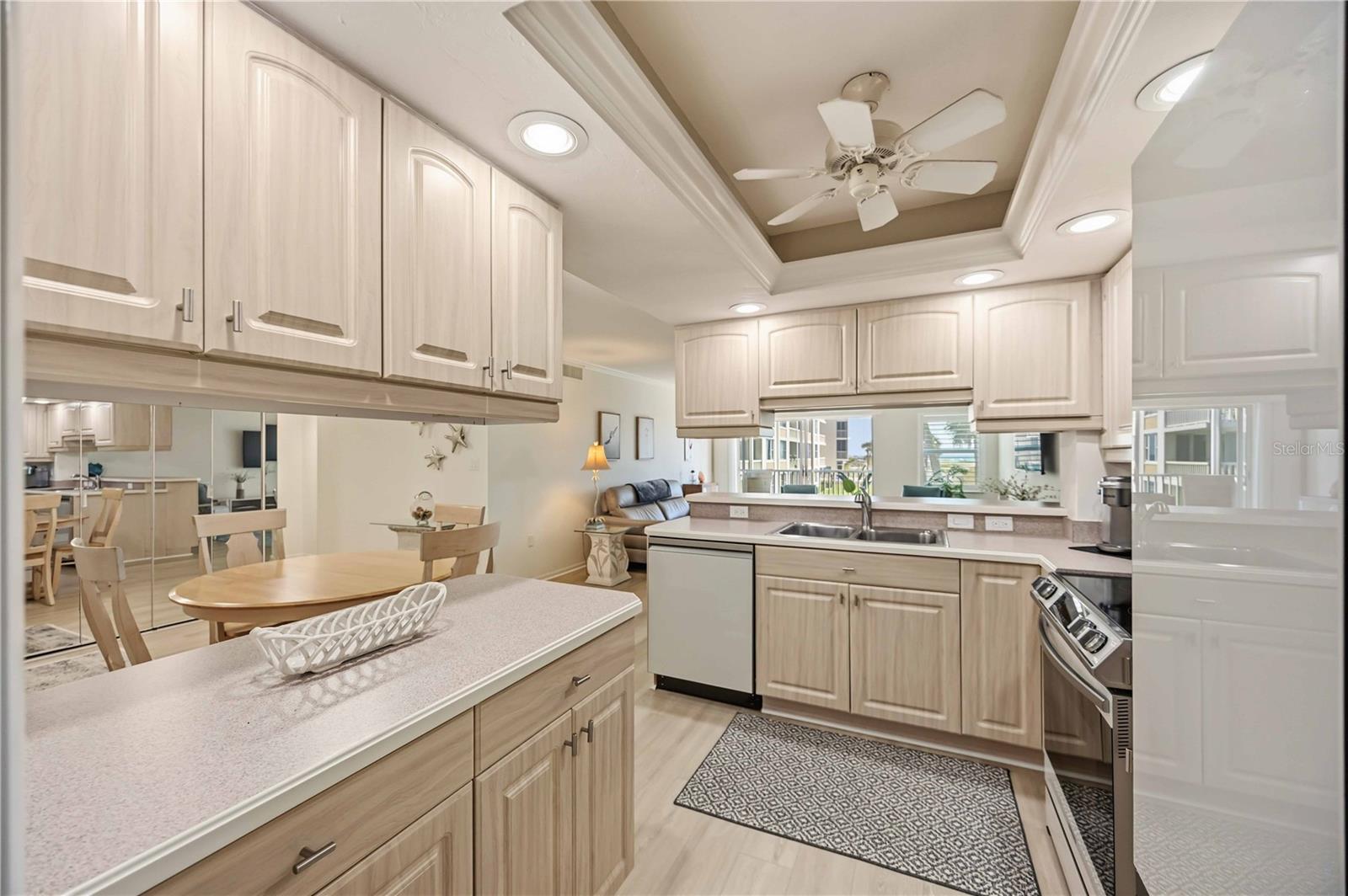 1150 TARPON CENTER DR #208, VENICE, FL, 34285