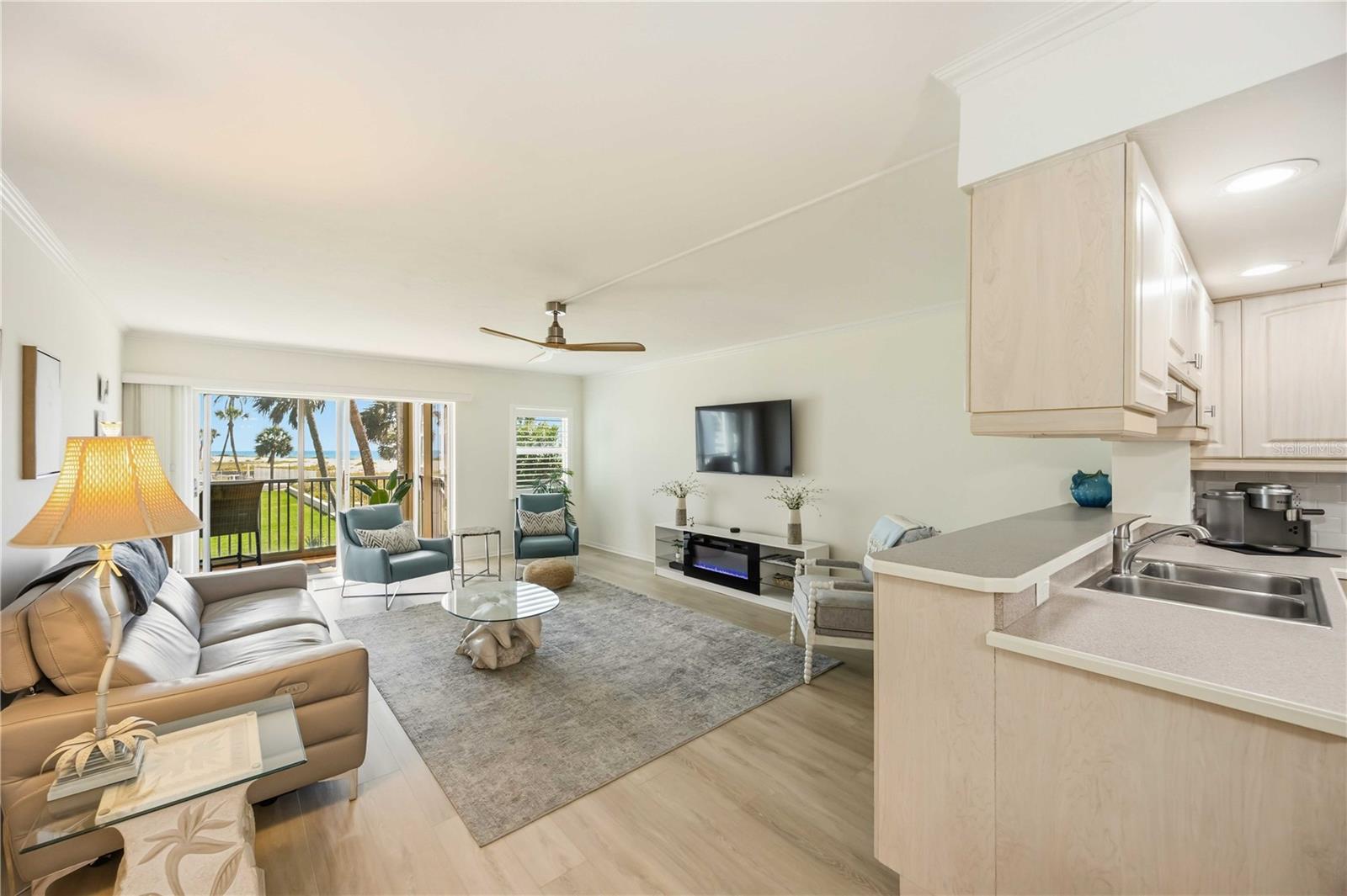 1150 TARPON CENTER DR #208, VENICE, FL, 34285