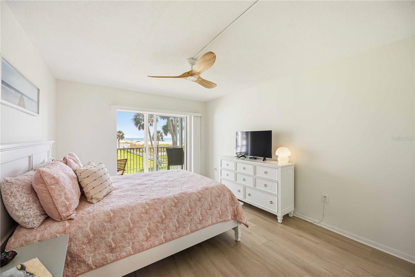 1150 TARPON CENTER DR #208, VENICE, FL, 34285