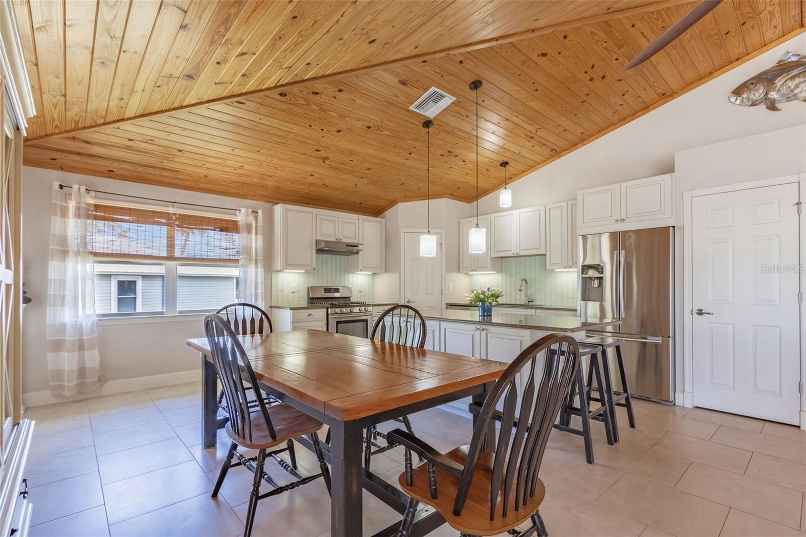 7655 MYRSINE CIR, BOKEELIA, FL, 33922