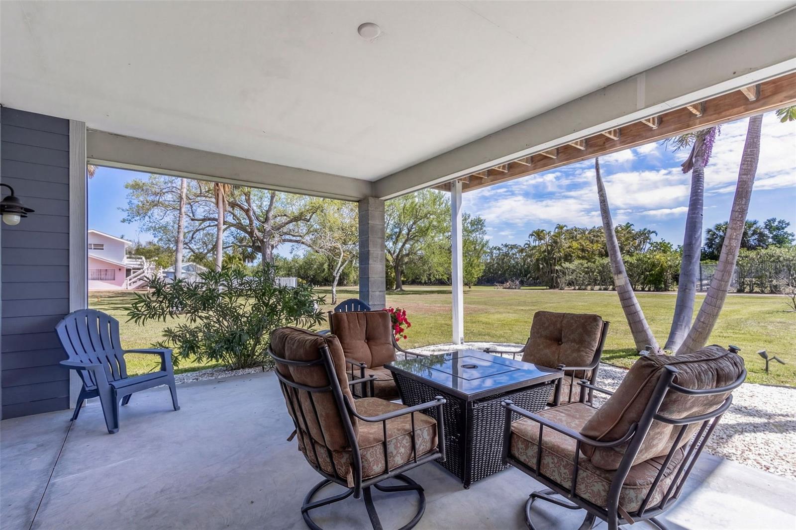 7655 MYRSINE CIR, BOKEELIA, FL, 33922