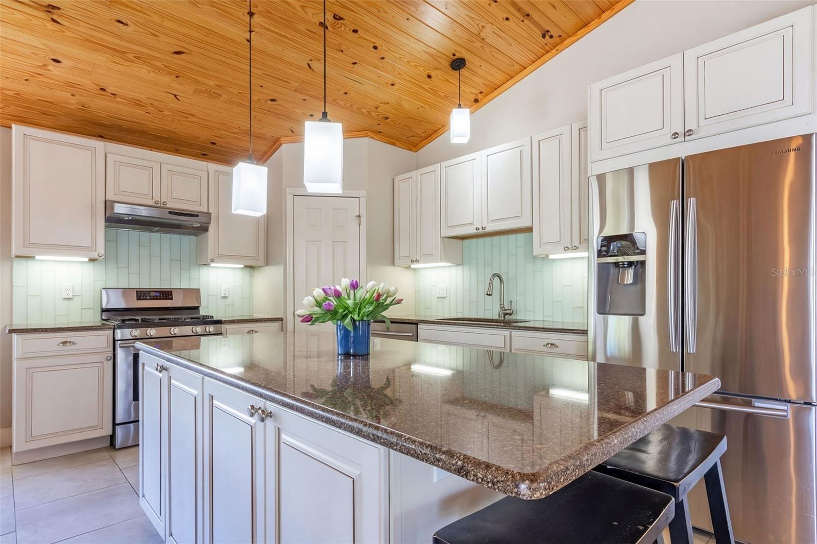 7655 MYRSINE CIR, BOKEELIA, FL, 33922