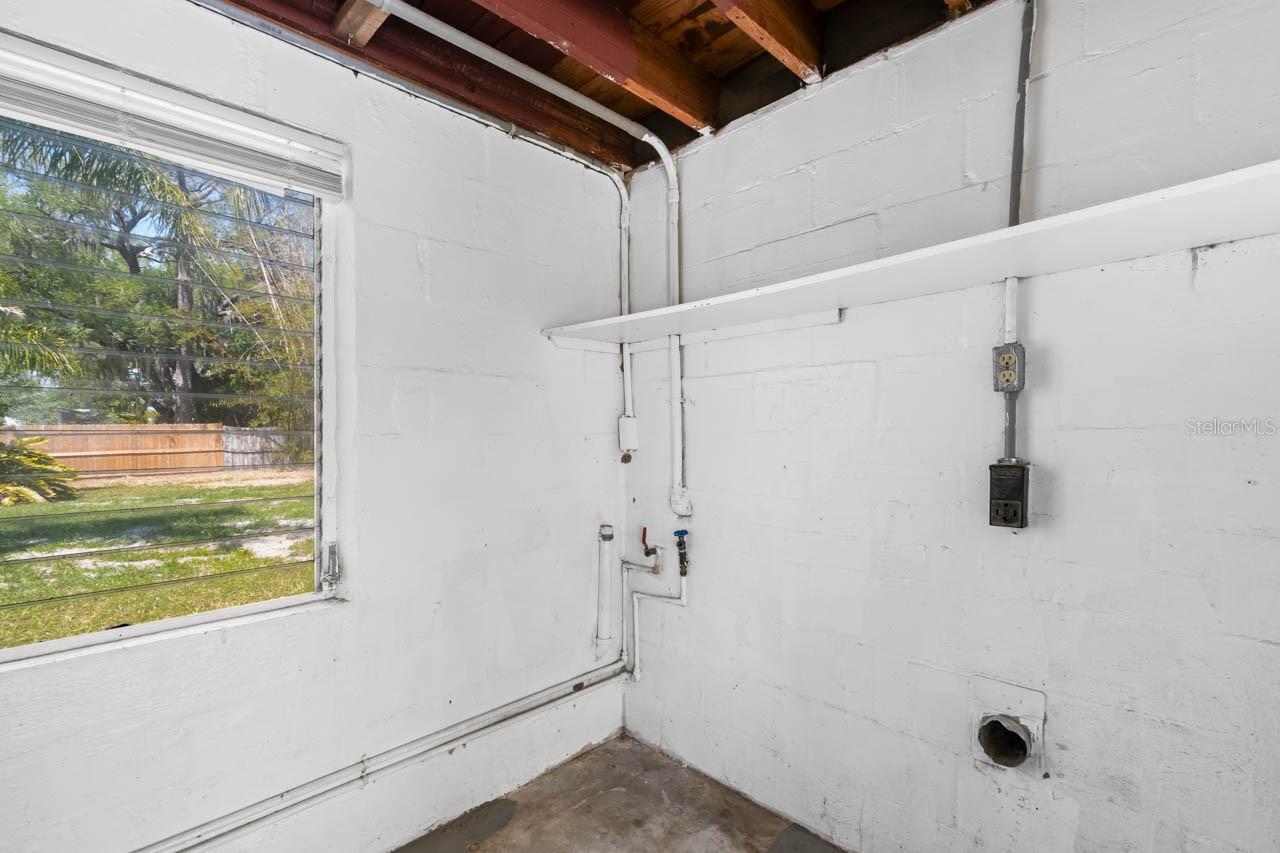 301 5TH AVE NW, RUSKIN, FL, 33570