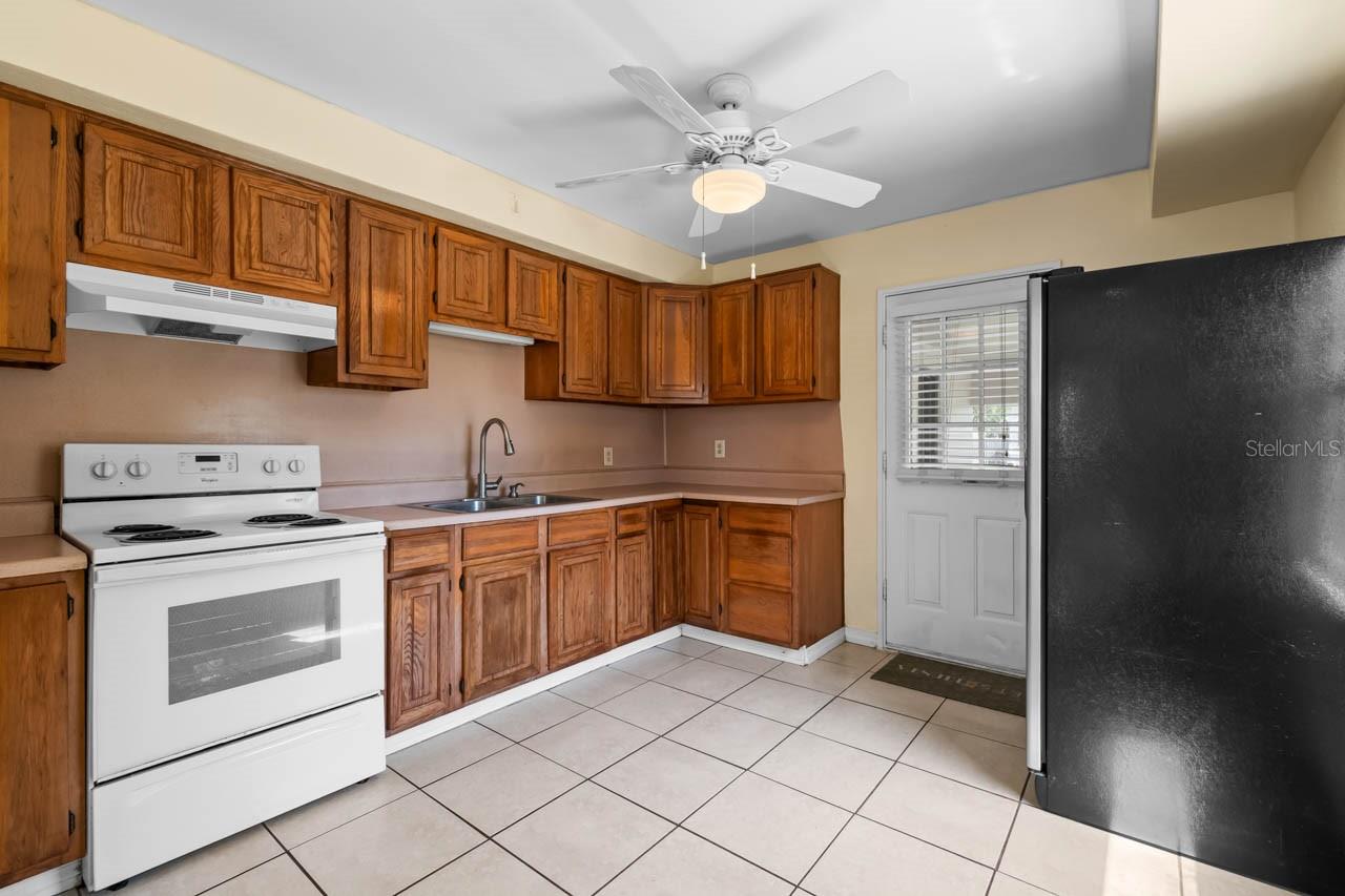 301 5TH AVE NW, RUSKIN, FL, 33570