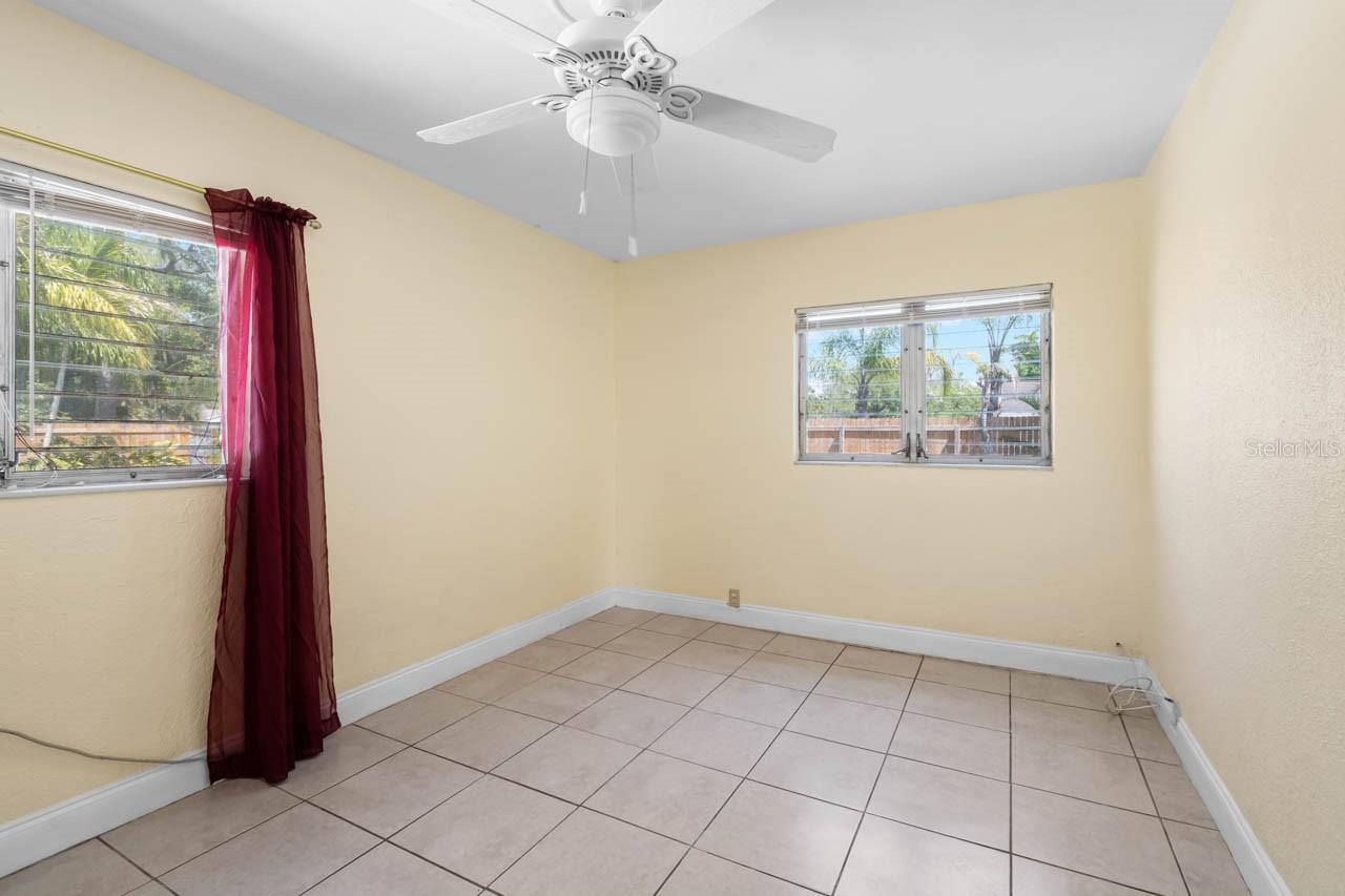 301 5TH AVE NW, RUSKIN, FL, 33570