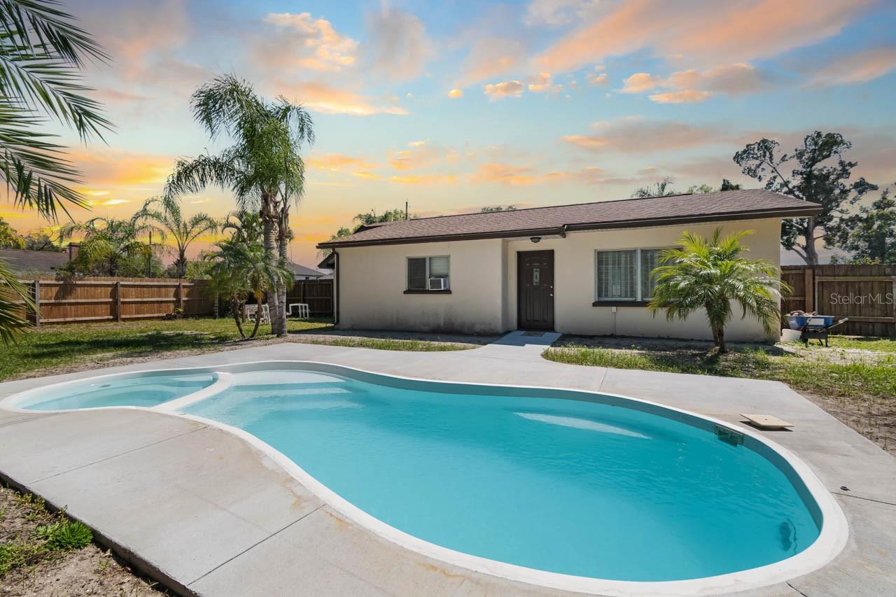 301 5TH AVE NW, RUSKIN, FL, 33570