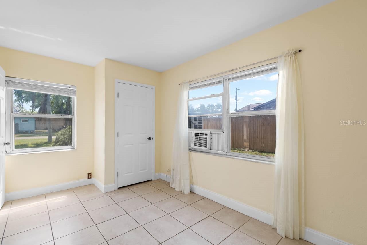 301 5TH AVE NW, RUSKIN, FL, 33570