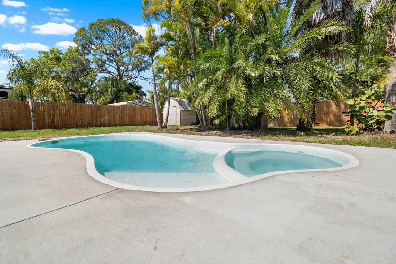 301 5TH AVE NW, RUSKIN, FL, 33570