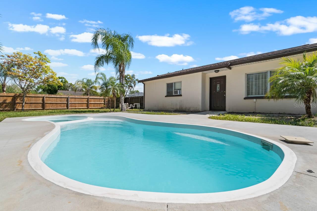 301 5TH AVE NW, RUSKIN, FL, 33570