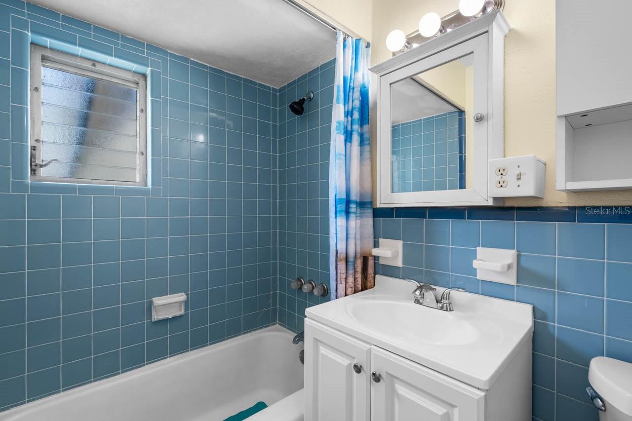 301 5TH AVE NW, RUSKIN, FL, 33570