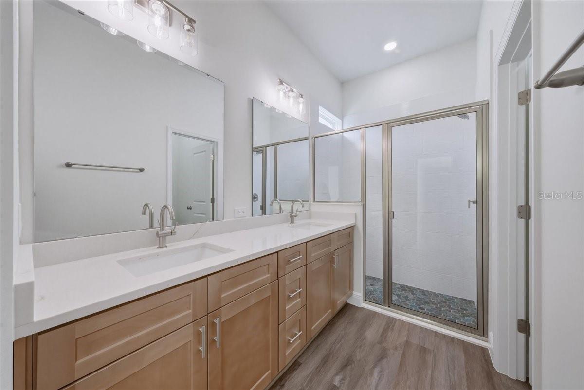 1296 MOSELLE AVE, ORLANDO, FL, 32807