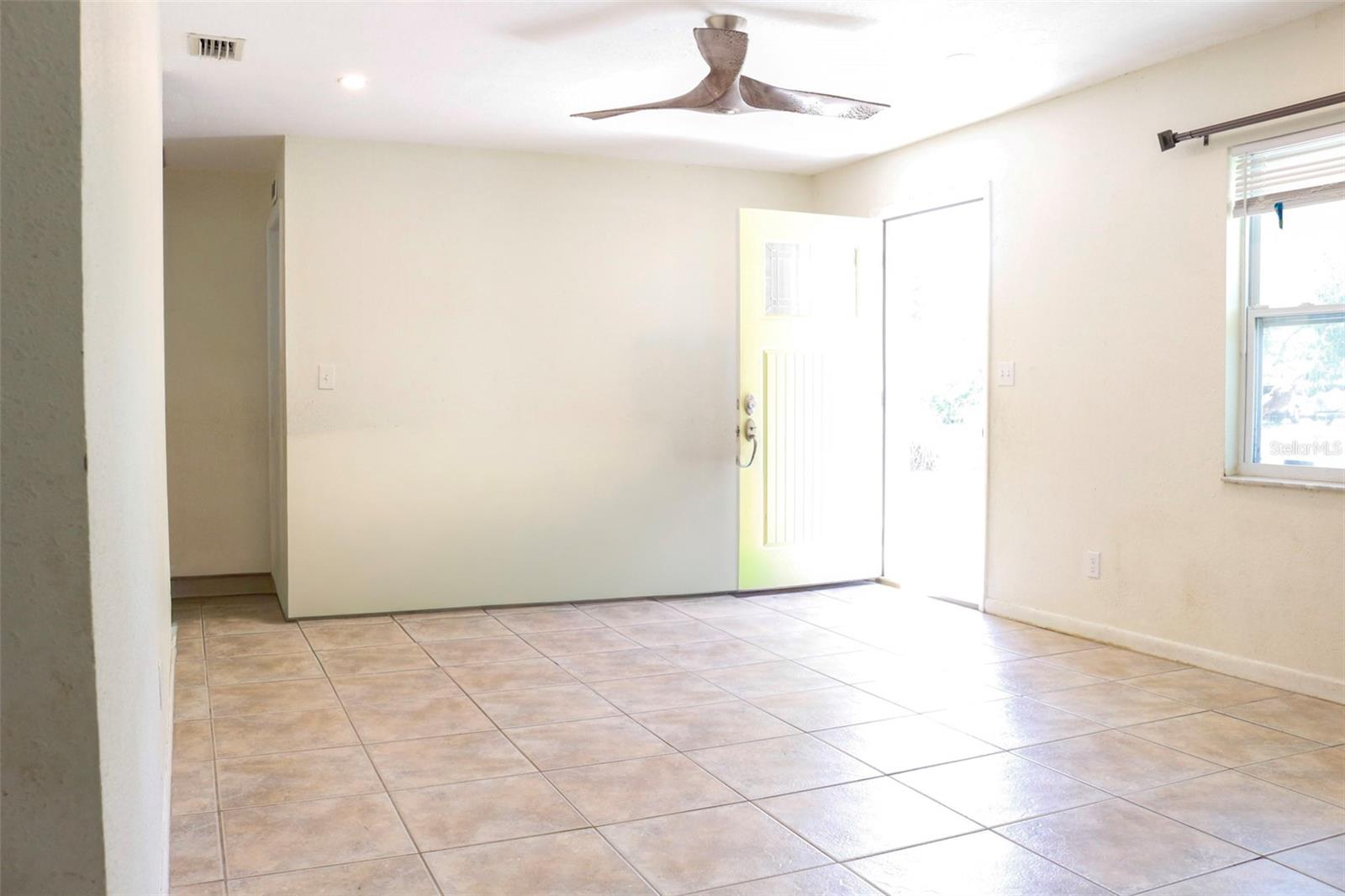 1610 SE 2ND ST, RUSKIN, FL, 33570