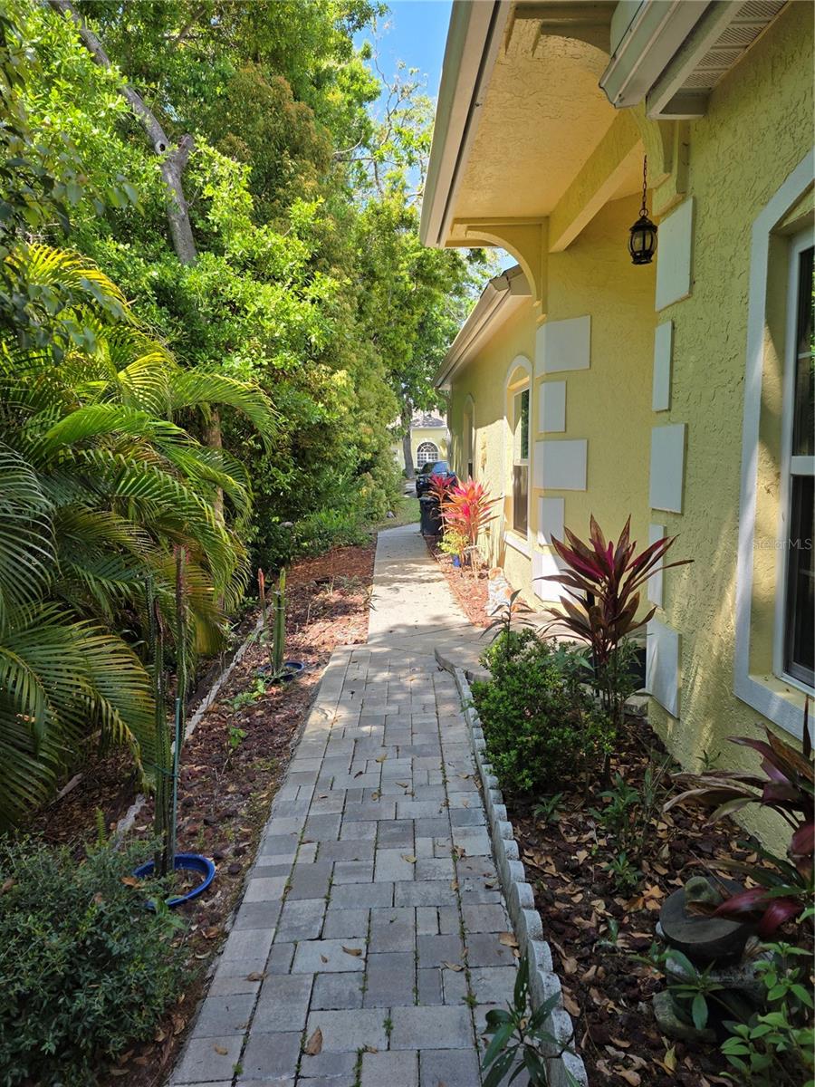 1196 ROYAL BLVD, PALM HARBOR, FL, 34684