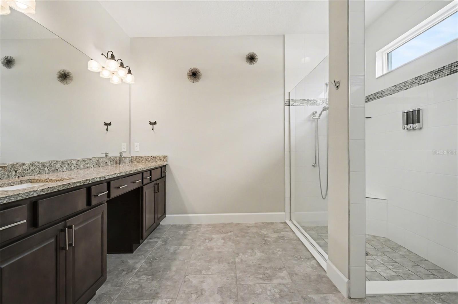 1011 VICTORIA HILLS DR S, DELAND, FL, 32724
