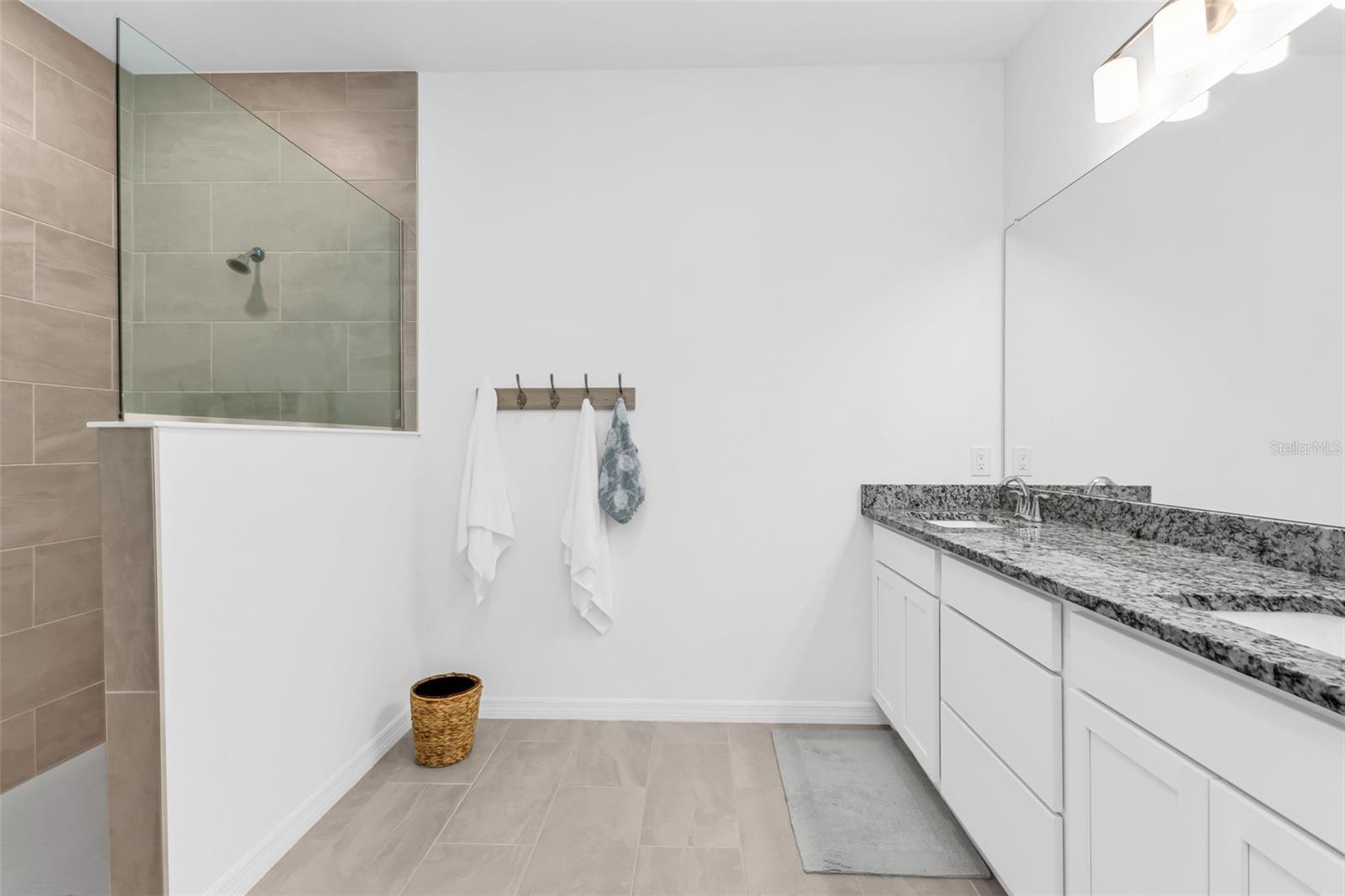 223 RIO DE JANEIRO AVE, PUNTA GORDA, FL, 33983