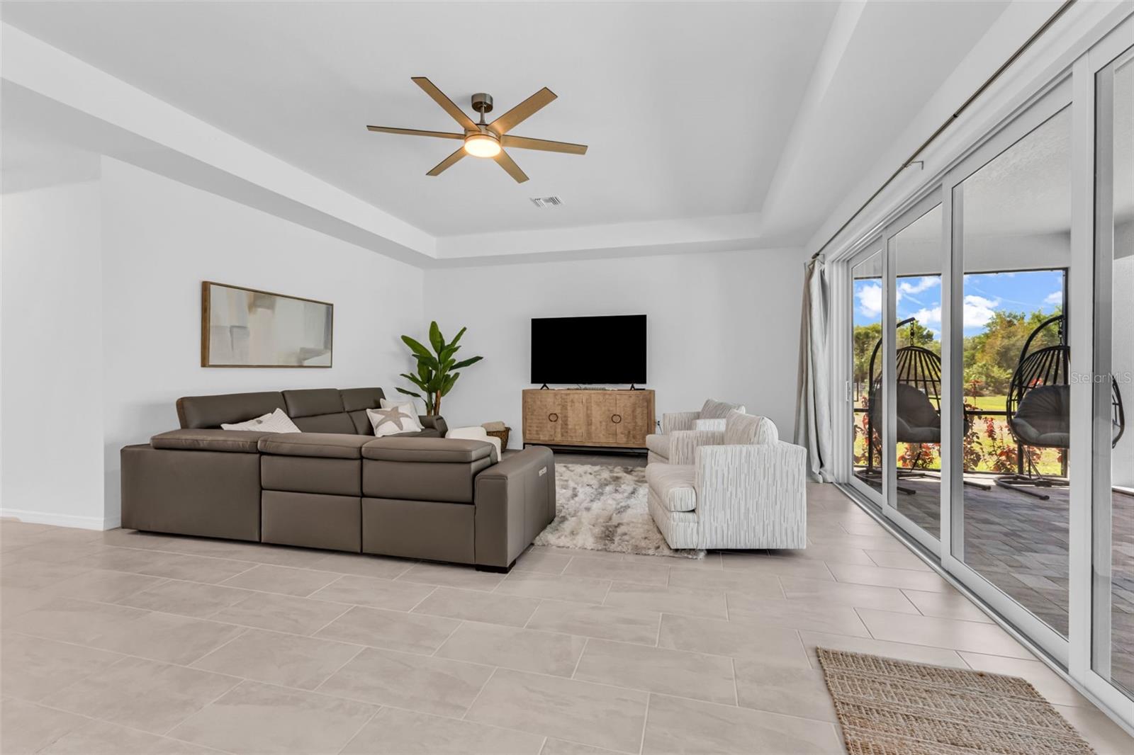 223 RIO DE JANEIRO AVE, PUNTA GORDA, FL, 33983