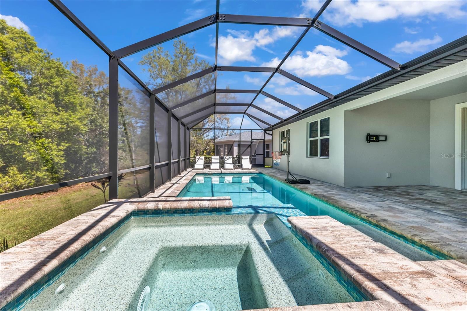 223 RIO DE JANEIRO AVE, PUNTA GORDA, FL, 33983