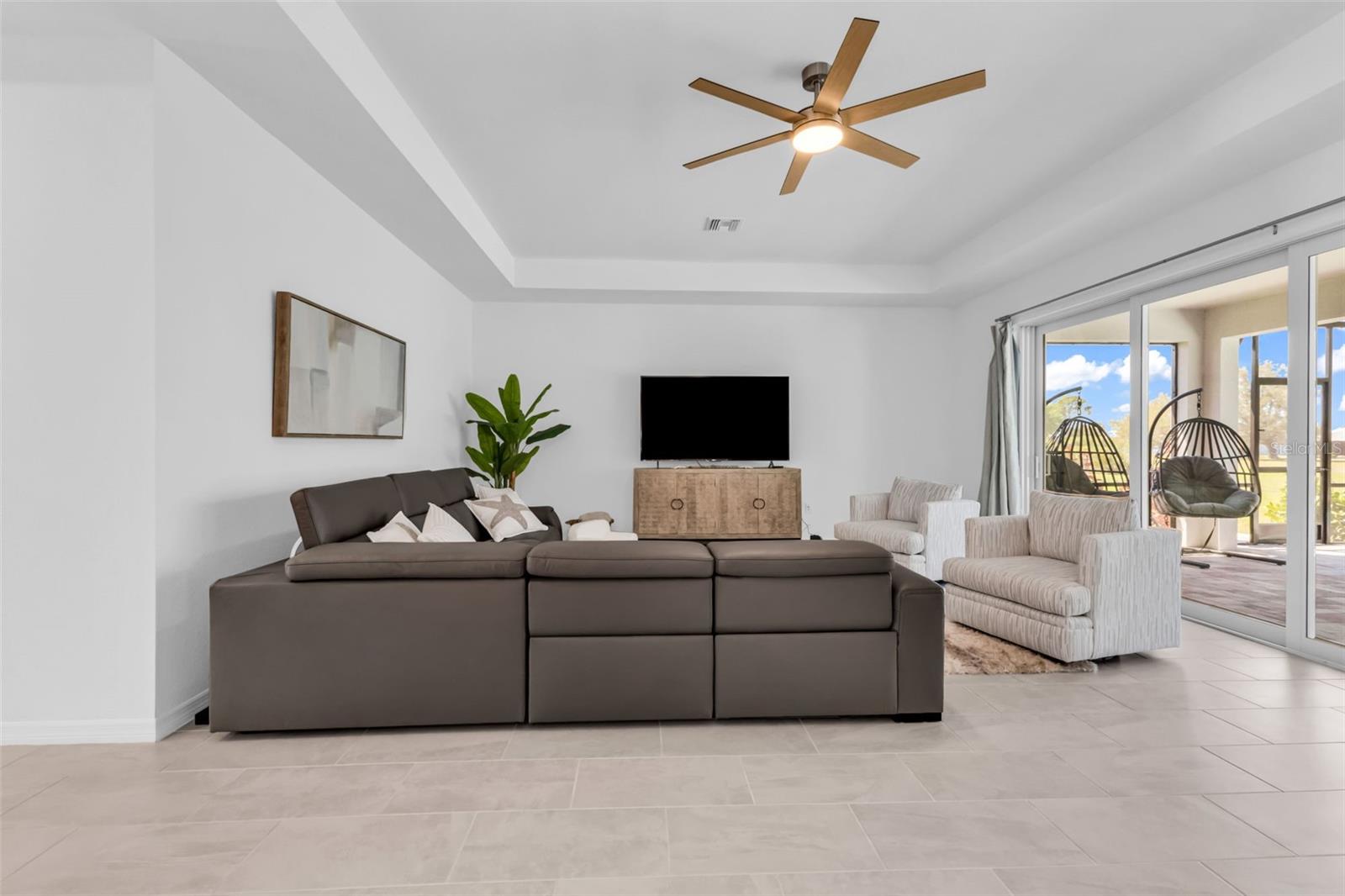 223 RIO DE JANEIRO AVE, PUNTA GORDA, FL, 33983