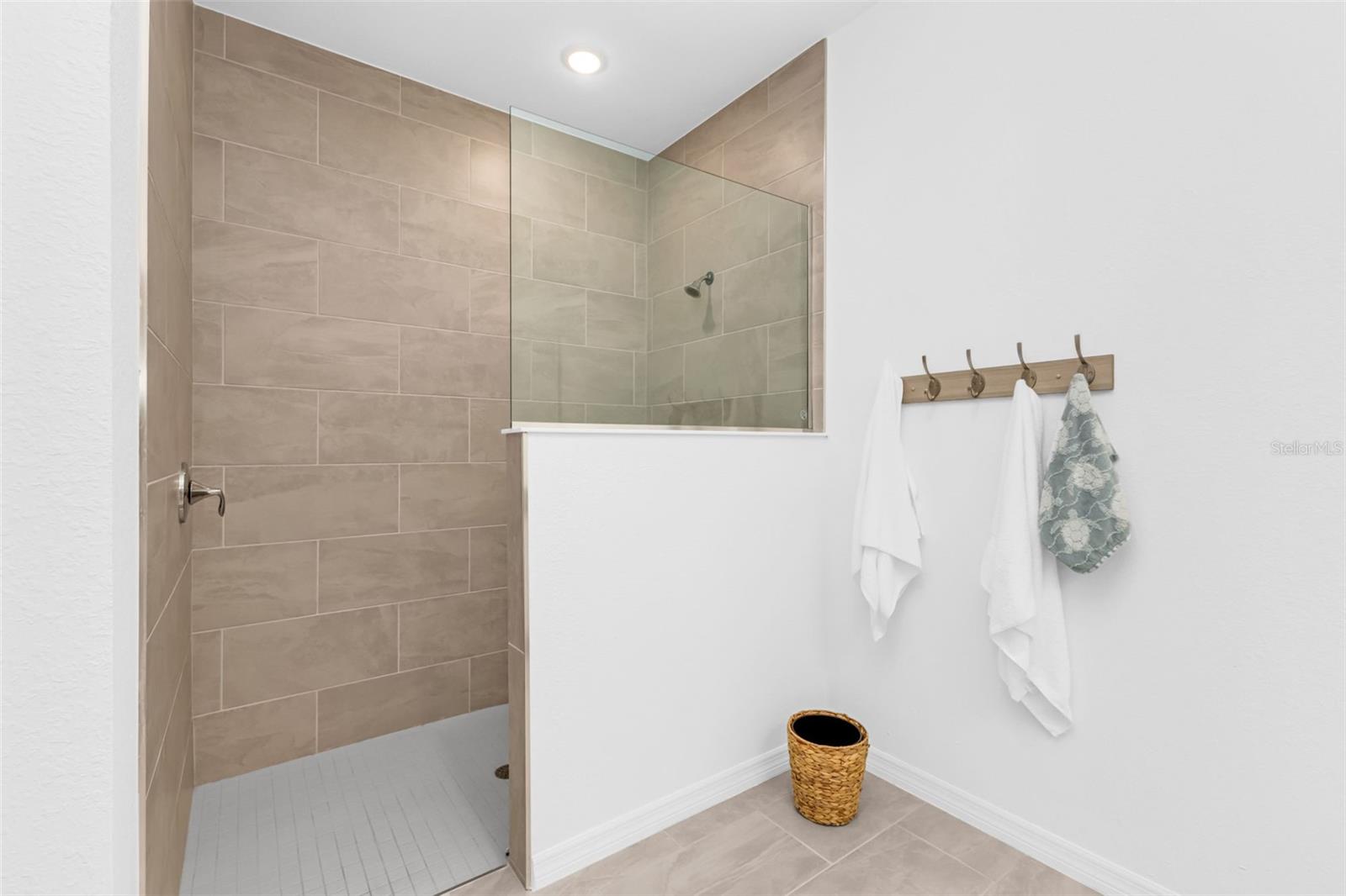 223 RIO DE JANEIRO AVE, PUNTA GORDA, FL, 33983