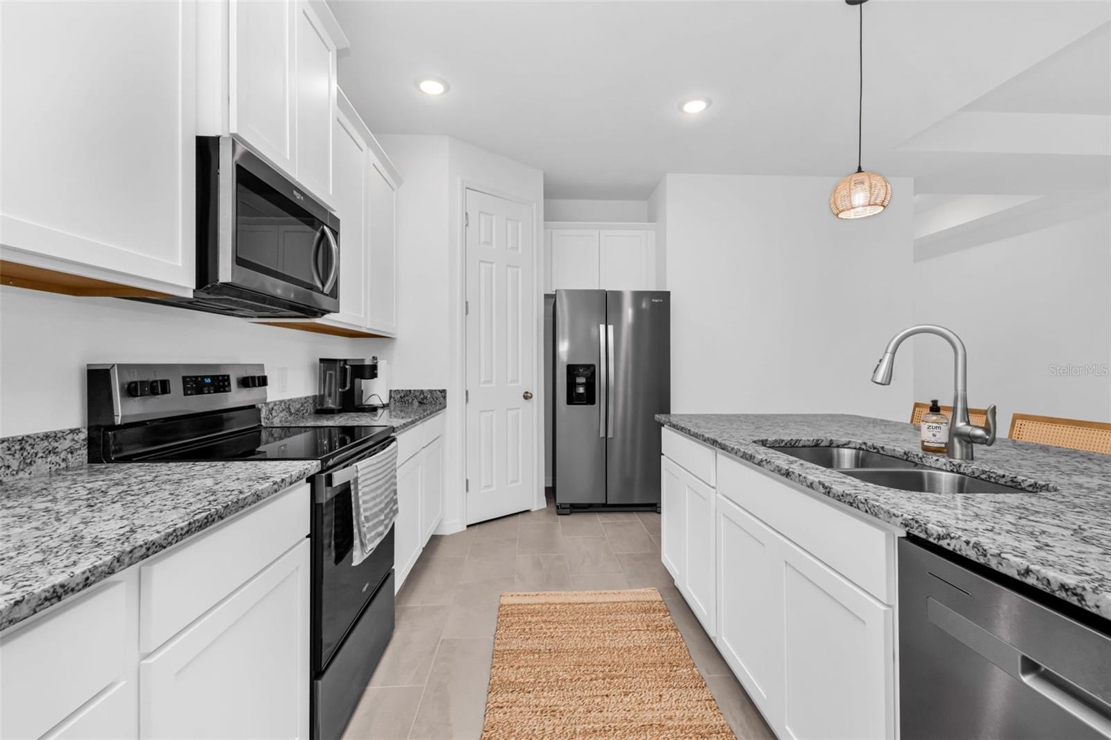 223 RIO DE JANEIRO AVE, PUNTA GORDA, FL, 33983