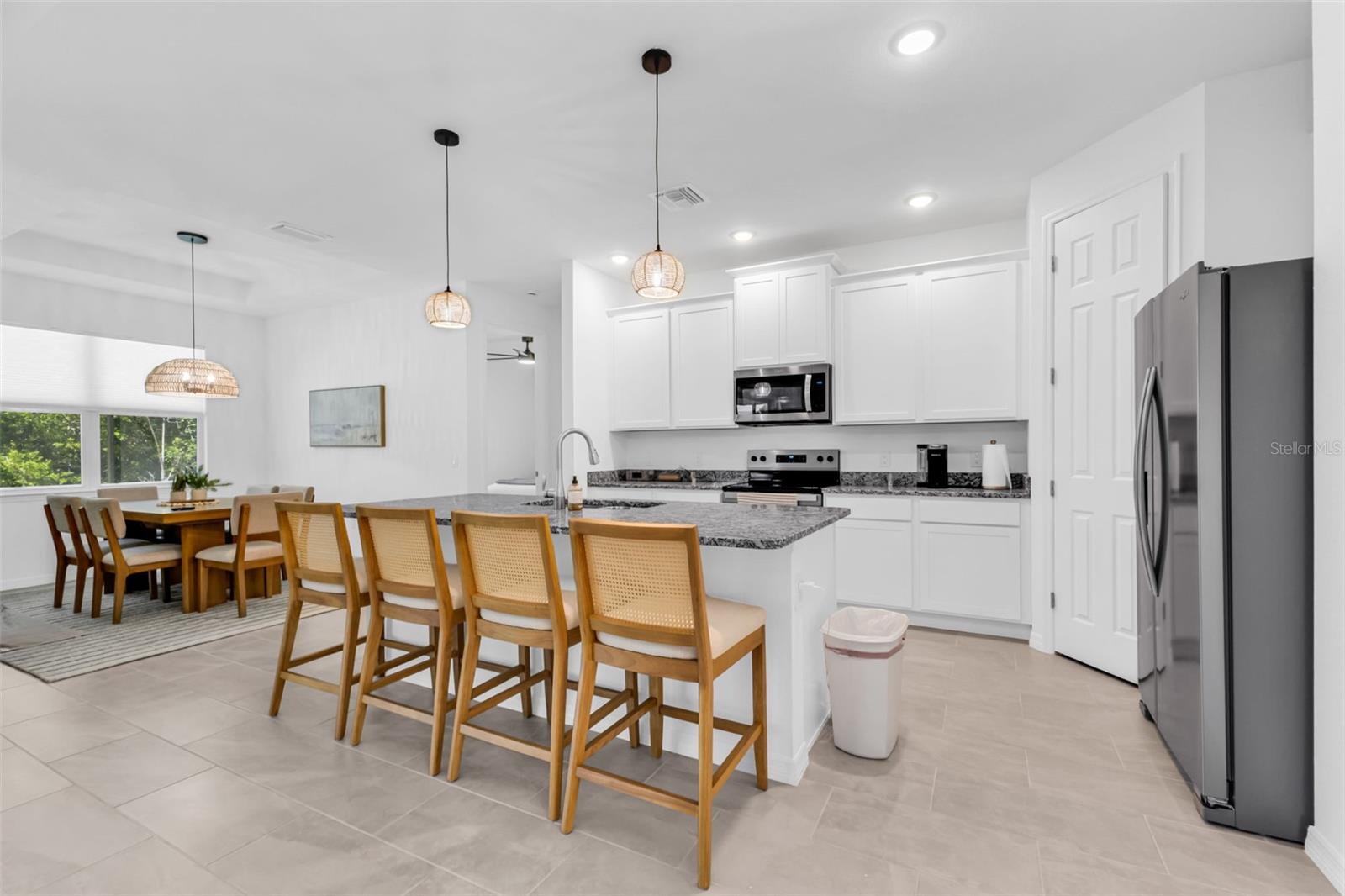 223 RIO DE JANEIRO AVE, PUNTA GORDA, FL, 33983