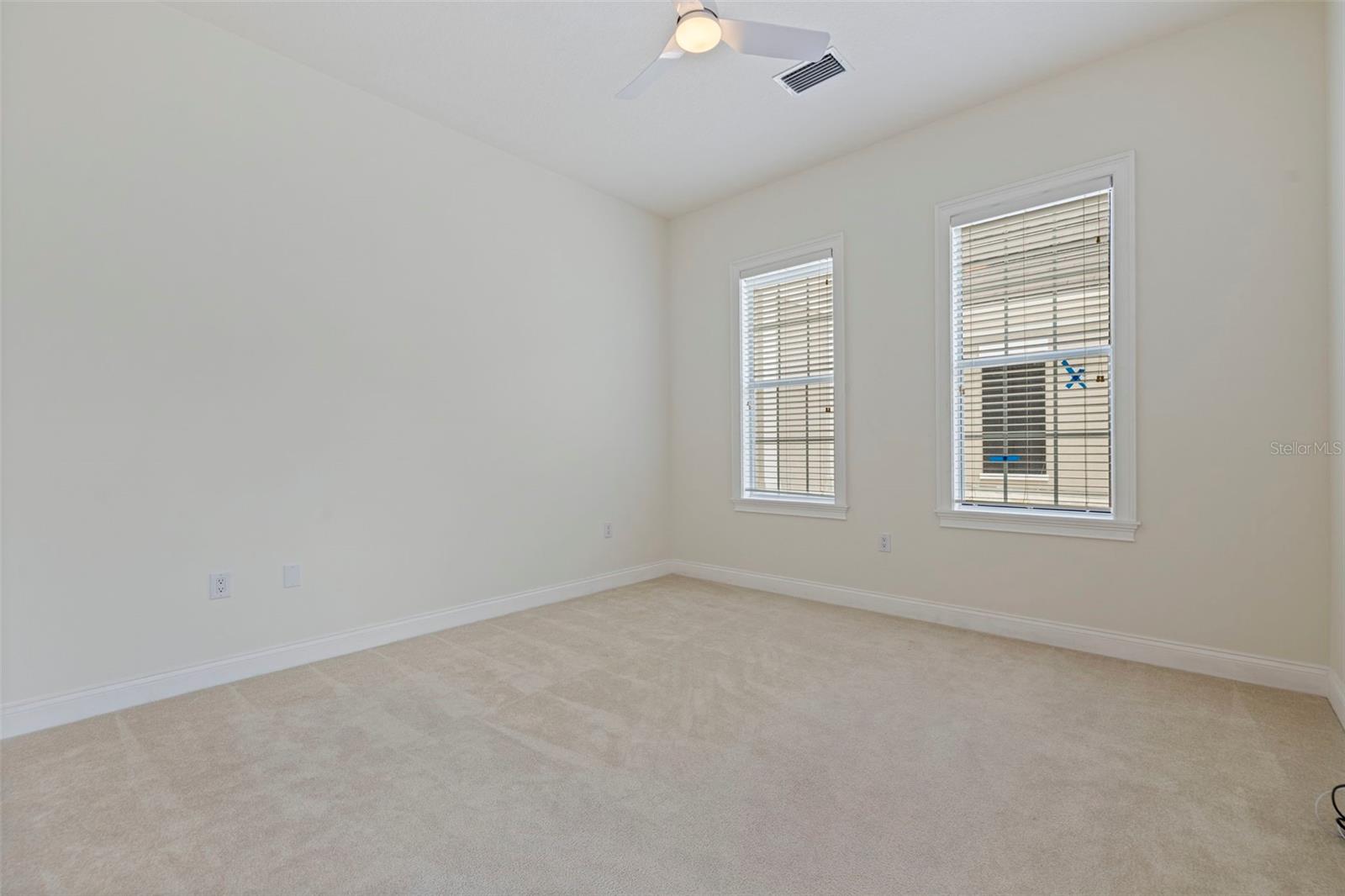 125 COMMONWEALTH CT N, ST PETERSBURG, FL, 33716