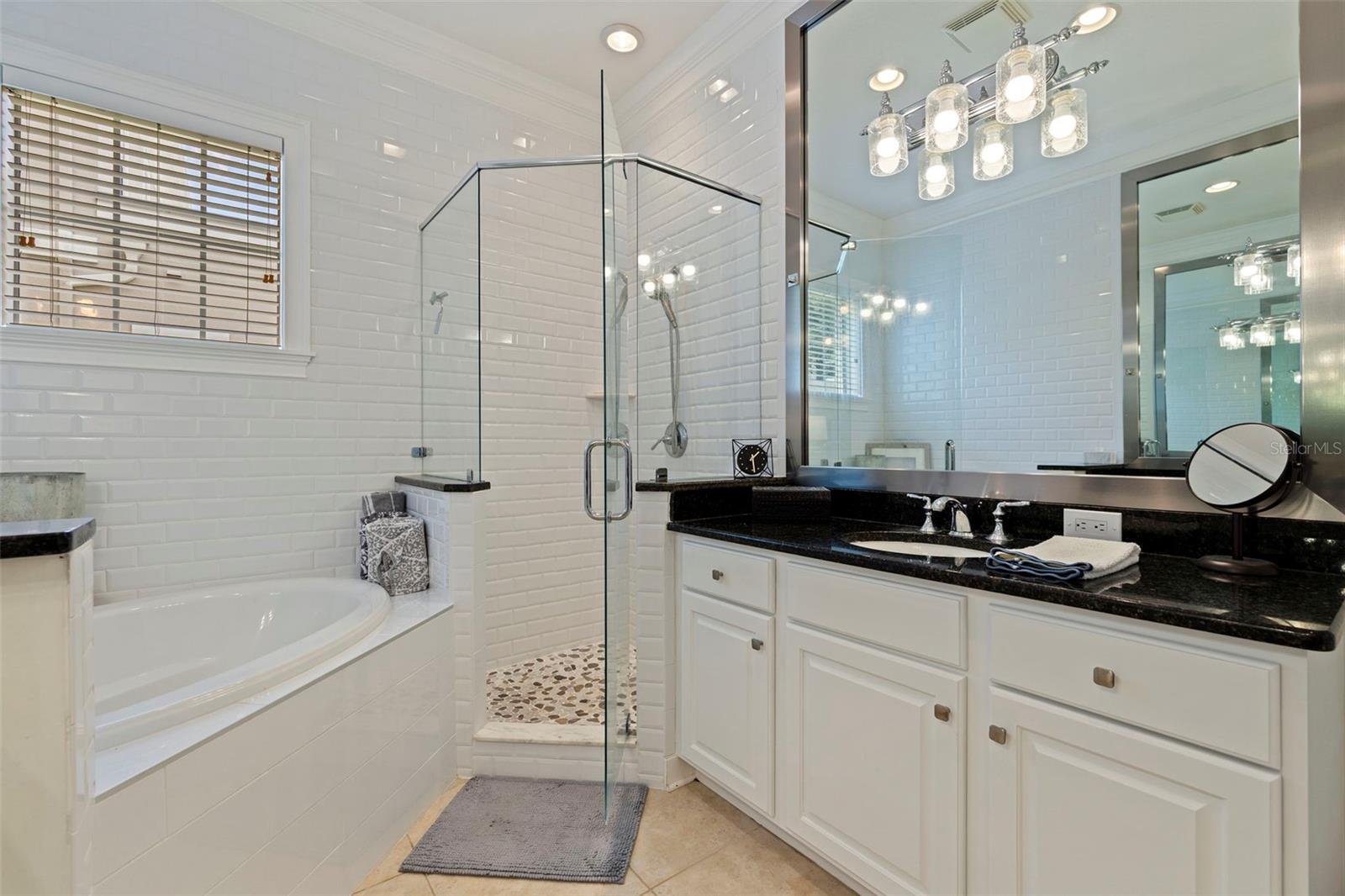 125 COMMONWEALTH CT N, ST PETERSBURG, FL, 33716
