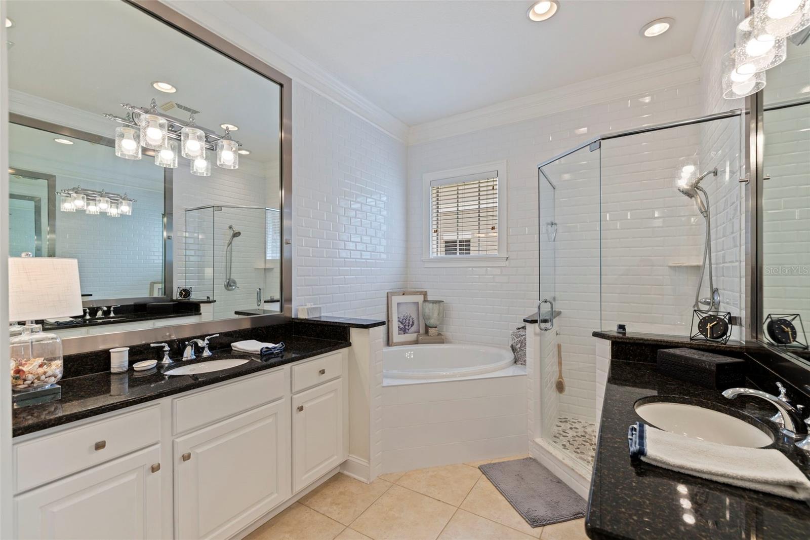 125 COMMONWEALTH CT N, ST PETERSBURG, FL, 33716